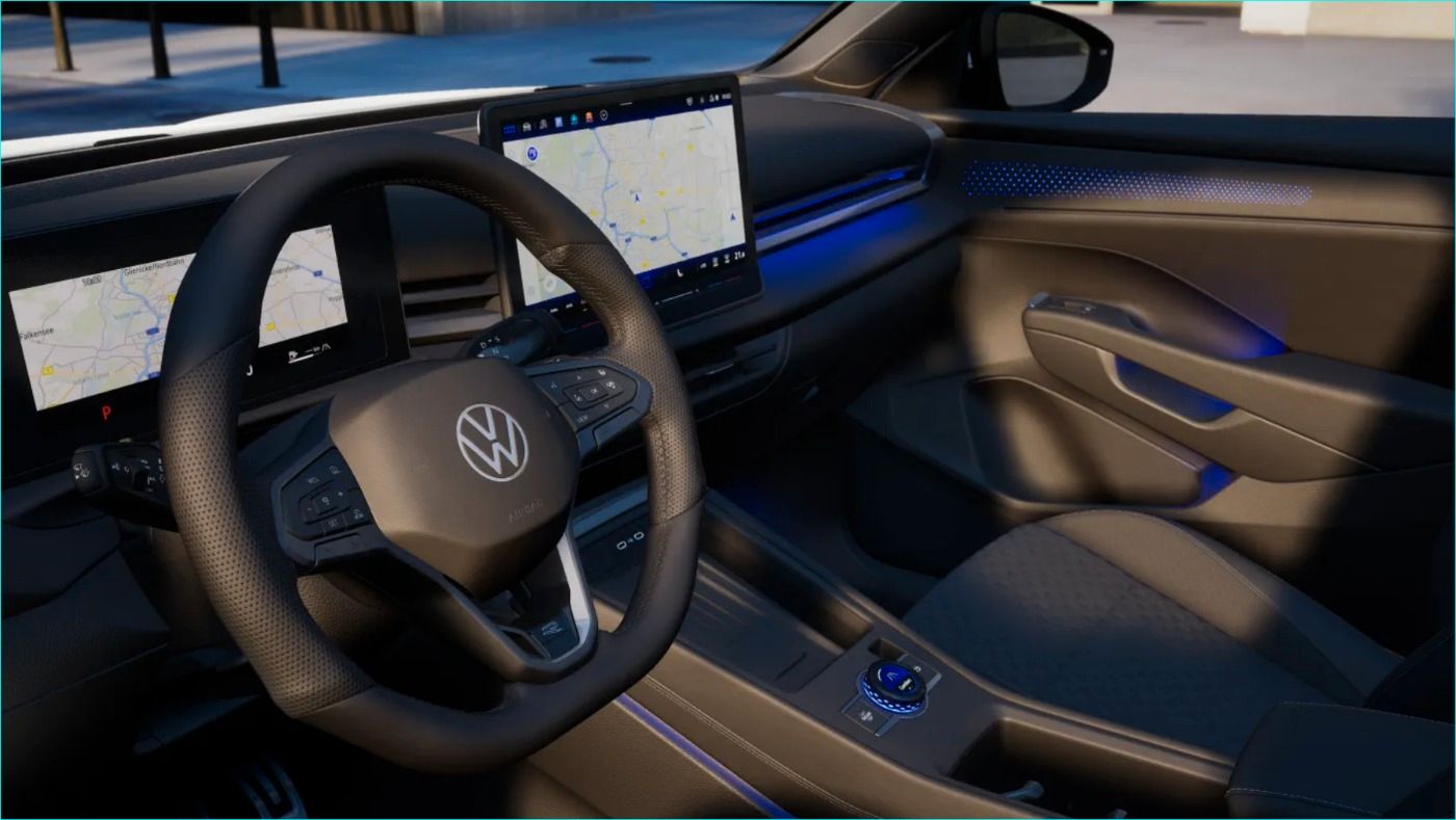 Fahrzeugabbildung Volkswagen T-Roc 1.5 eTSI R-Line Nav BlackStyle 360° HUD AS