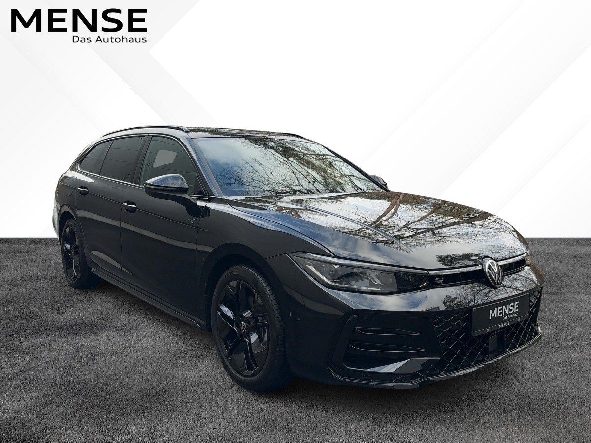 Fahrzeugabbildung Volkswagen Passat TDI R-Line AHK Nav HUD BlackStyle DCC 360