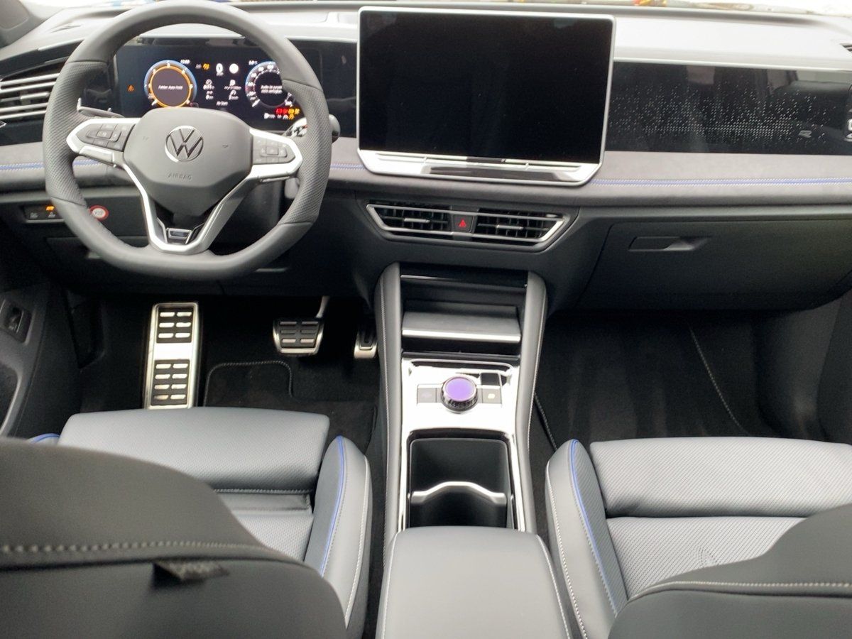 Fahrzeug autohaus mense Fahrzeugabbildung Volkswagen Tiguan TDI R-Line Leder Navi HUD 360° Winterräde