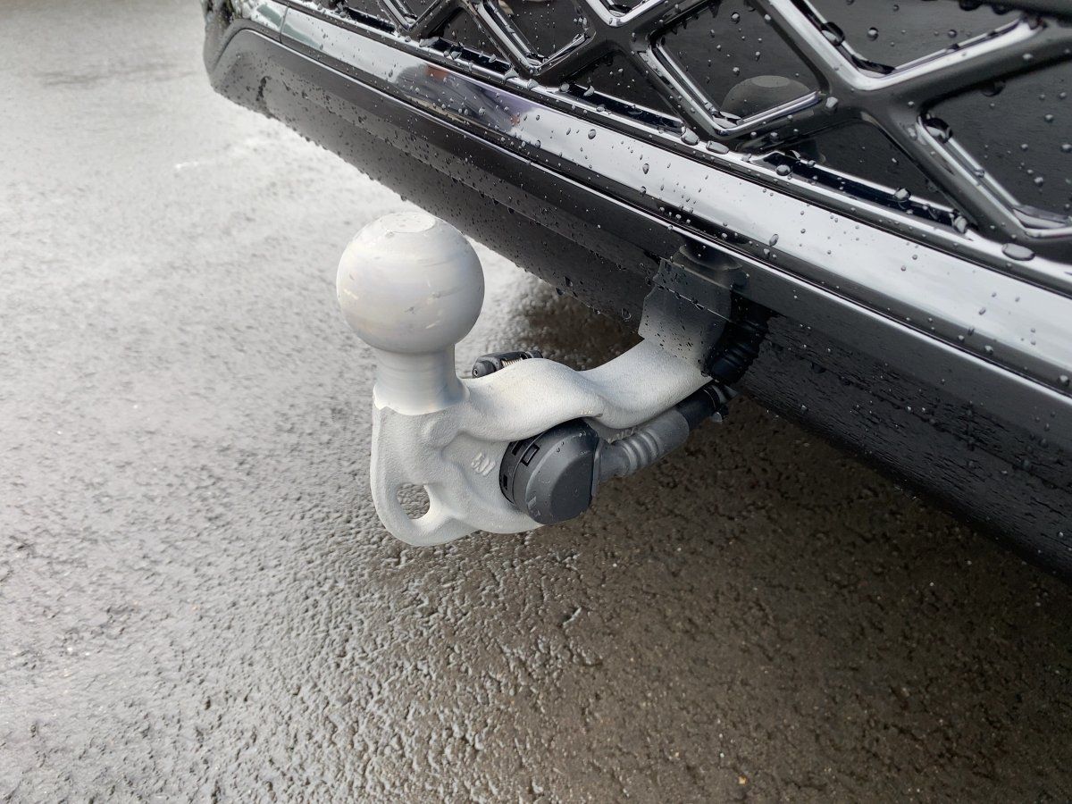 Fahrzeugabbildung Volkswagen Tiguan TDI R-Line AHK Pano BlackStyle Nav HUD 36