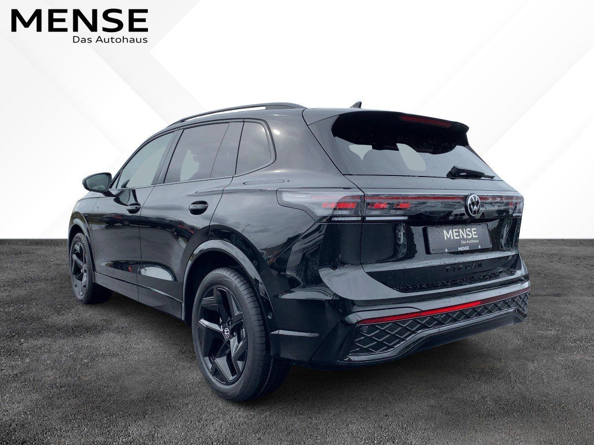 Fahrzeugabbildung Volkswagen Tiguan TDI R-Line AHK Pano BlackStyle Nav HUD 36