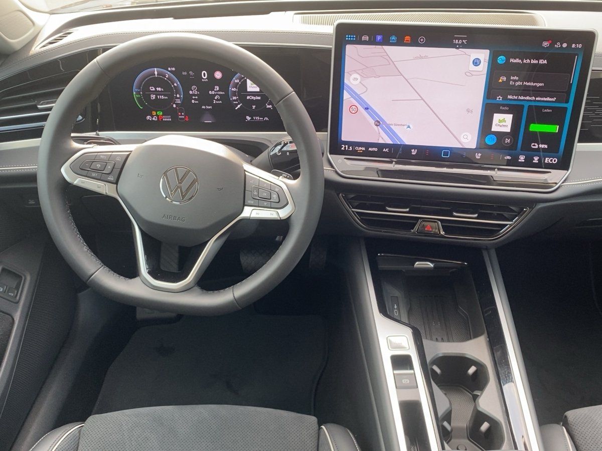 Fahrzeug autohaus mense Fahrzeugabbildung Volkswagen Passat 1.5 eHybrid Elegance AHK Navi HUD DCC 360