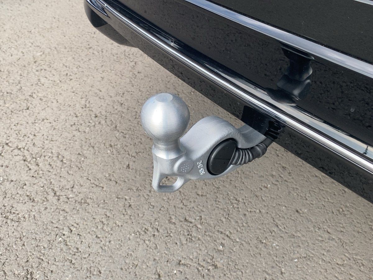 Fahrzeug autohaus mense Fahrzeugabbildung Volkswagen Passat 1.5 eHybrid Elegance AHK Navi HUD DCC 360