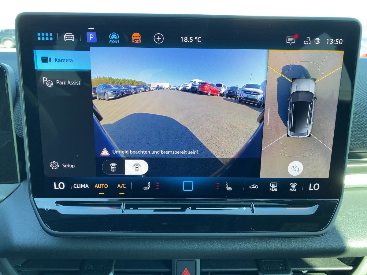 Fahrzeugabbildung Volkswagen T-Roc 1.5 eTSI R-Line Pano Navi eKlappe 360° ASG