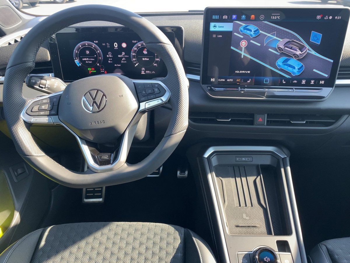 Fahrzeug autohaus mense Fahrzeugabbildung Volkswagen T-Roc 1.5 eTSI R-Line Pano Navi HUD 360° IQ.Ligh