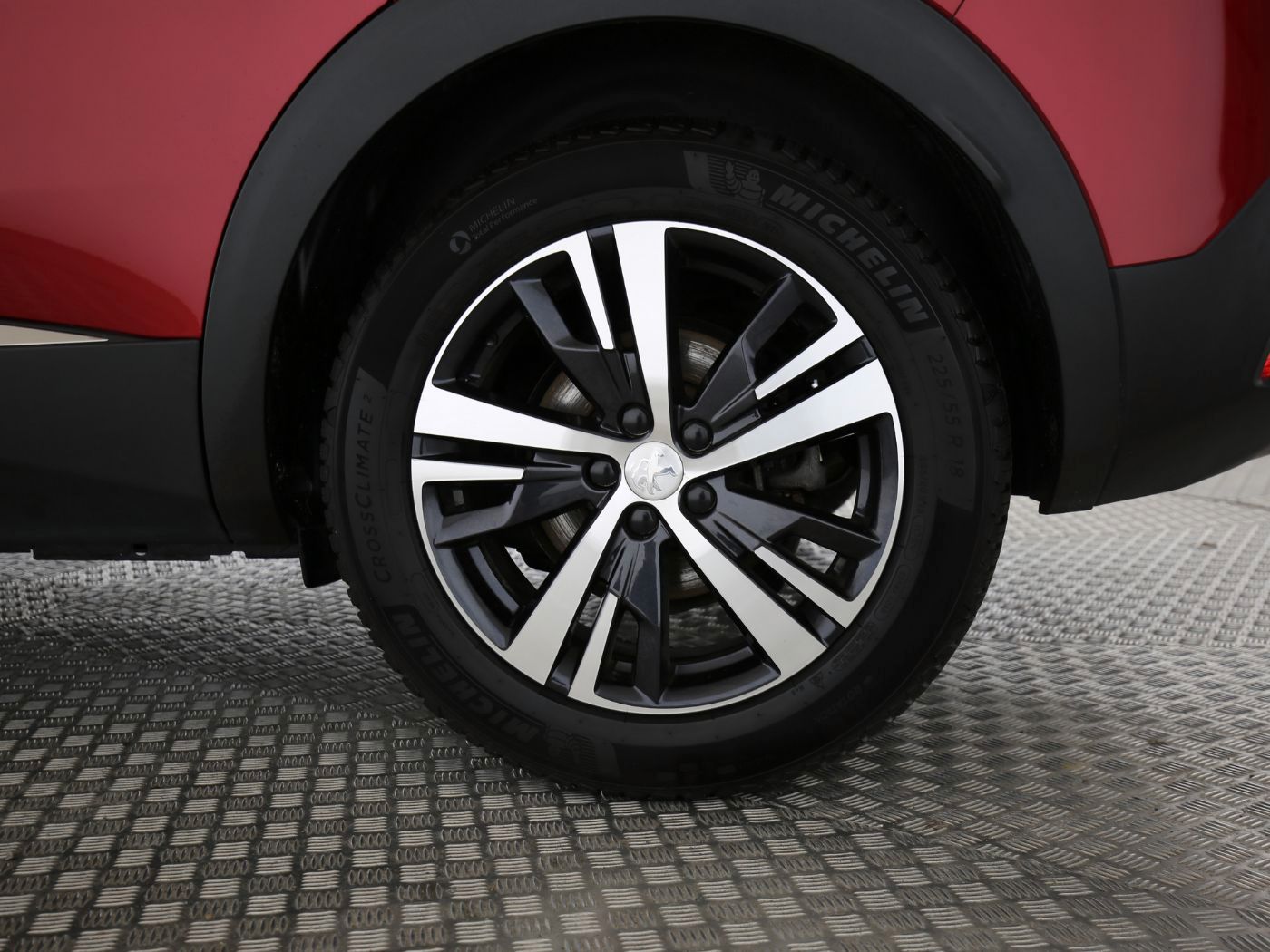 Fahrzeug autohaus mense Fahrzeugabbildung Peugeot 3008 Allure 1.6 PureTech 180 AHK|LED|Navi|Kamera