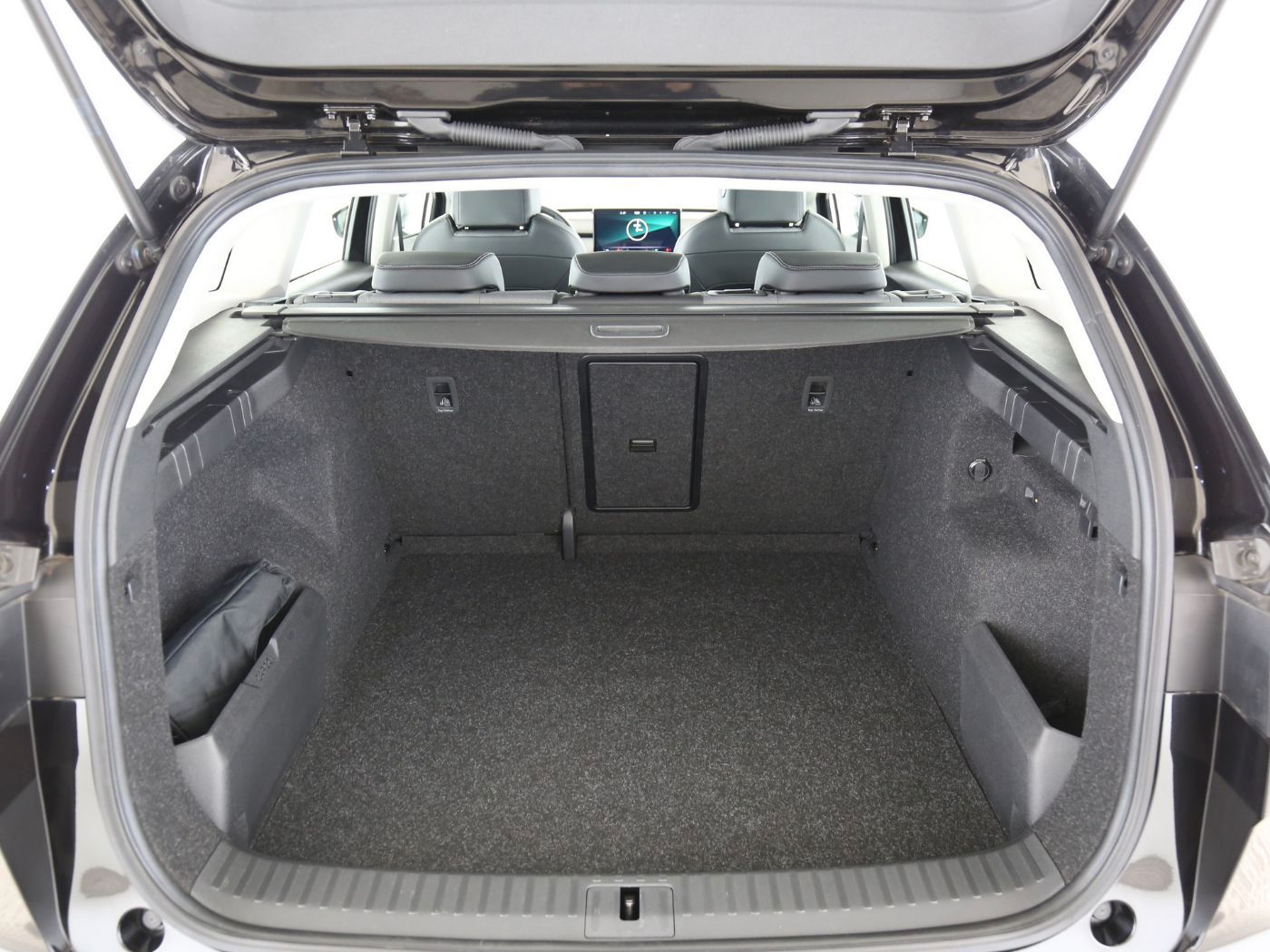 Fahrzeugabbildung SKODA Enyaq 60 Loft AHK|LED|Navi|VirtualCP|Akustikglas