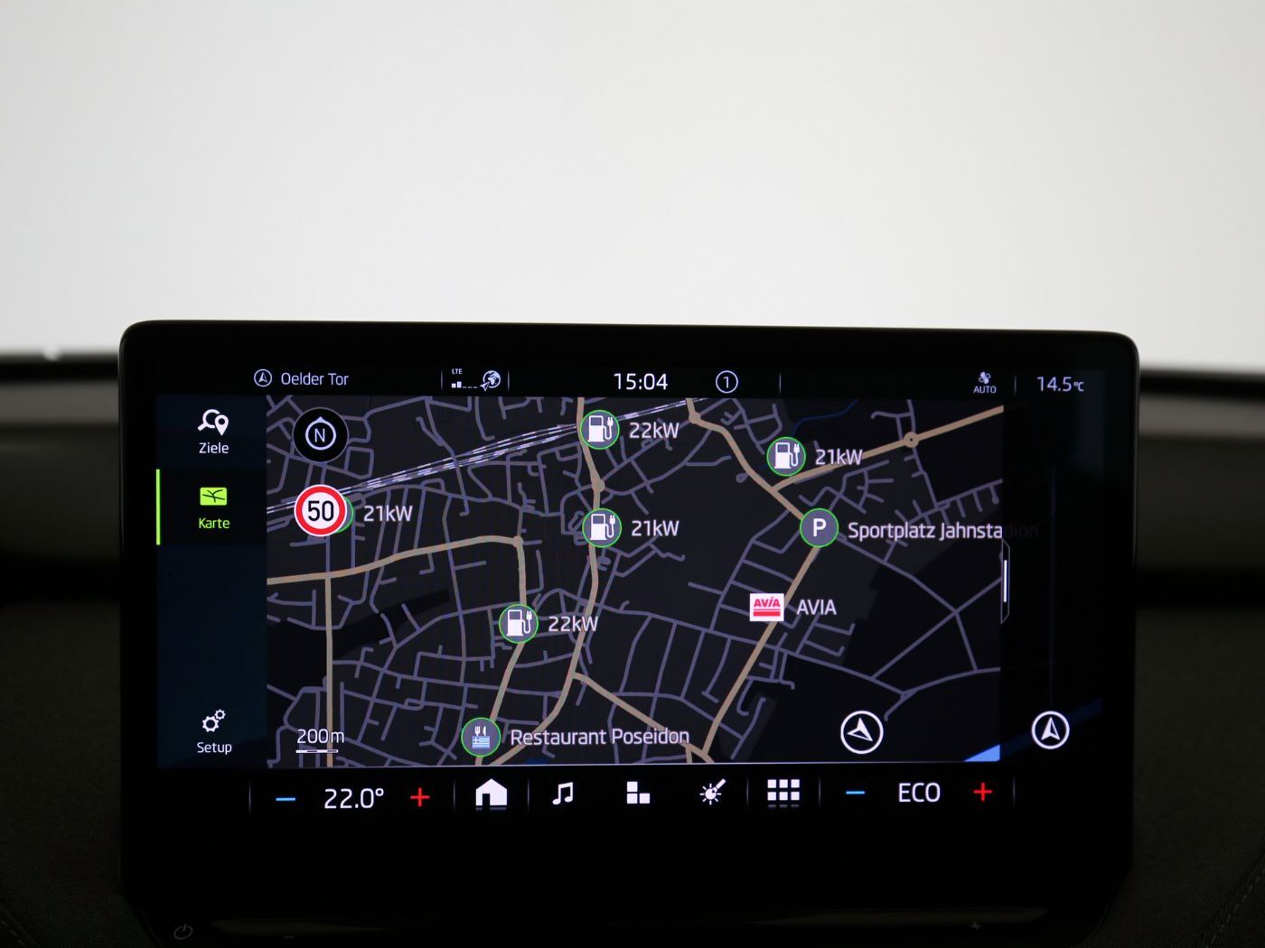 Fahrzeugabbildung SKODA Enyaq 60 Loft AHK|LED|Navi|VirtualCP|Akustikglas