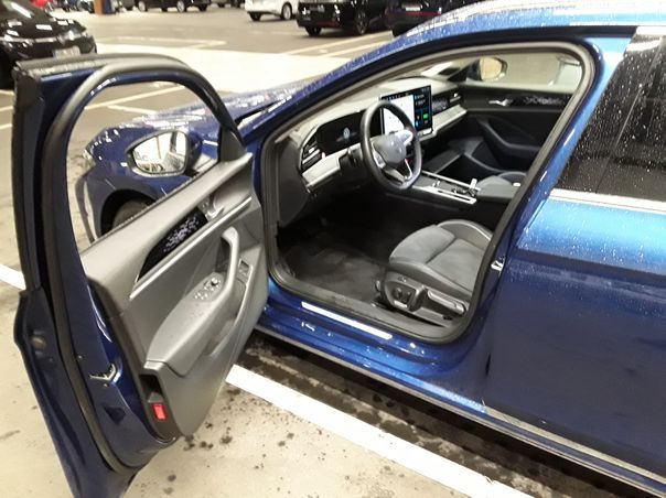 Fahrzeug autohaus mense Fahrzeugabbildung Volkswagen Passat Variant 1.5 TSI eHybrid Elegance IQ.Light