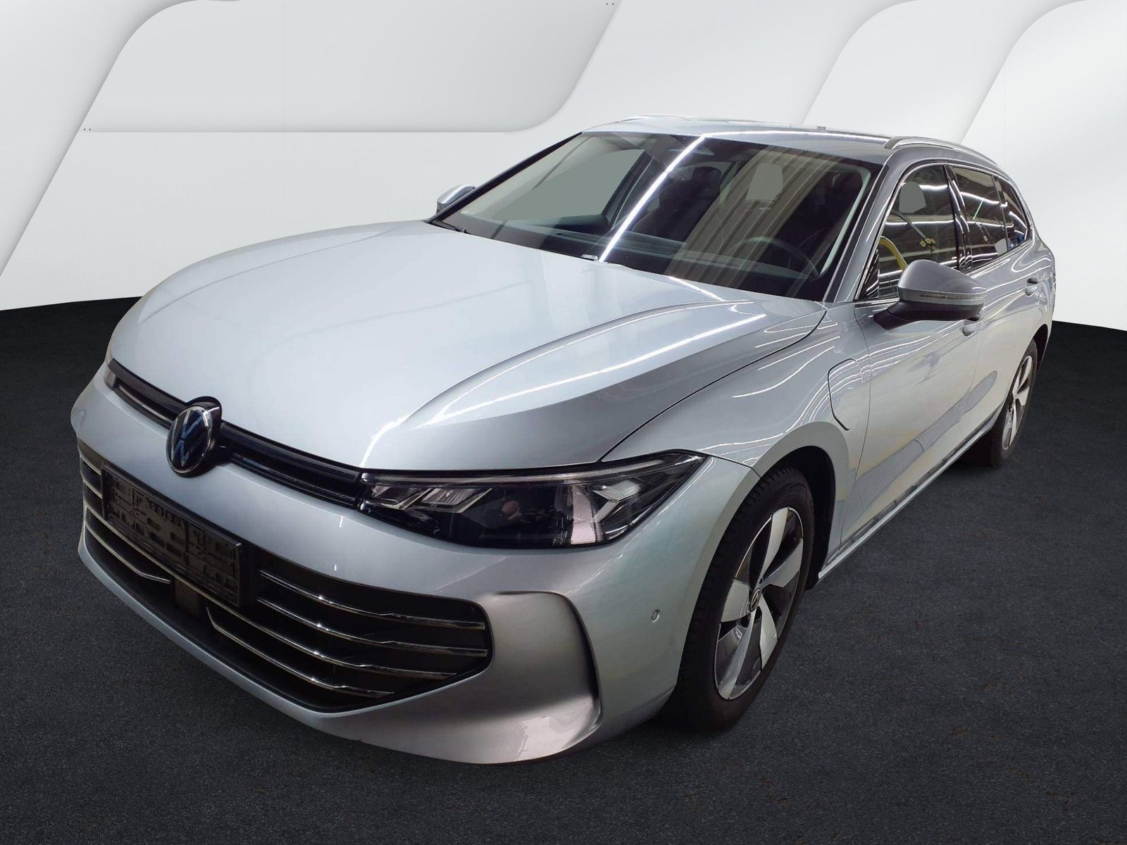 Fahrzeugabbildung Volkswagen Passat Variant 1.5 TSI eHybrid Business CarPlay