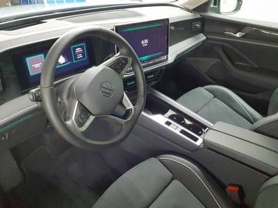 Fahrzeugabbildung Volkswagen Passat Variant 1.5 TSI eHybrid Business CarPlay