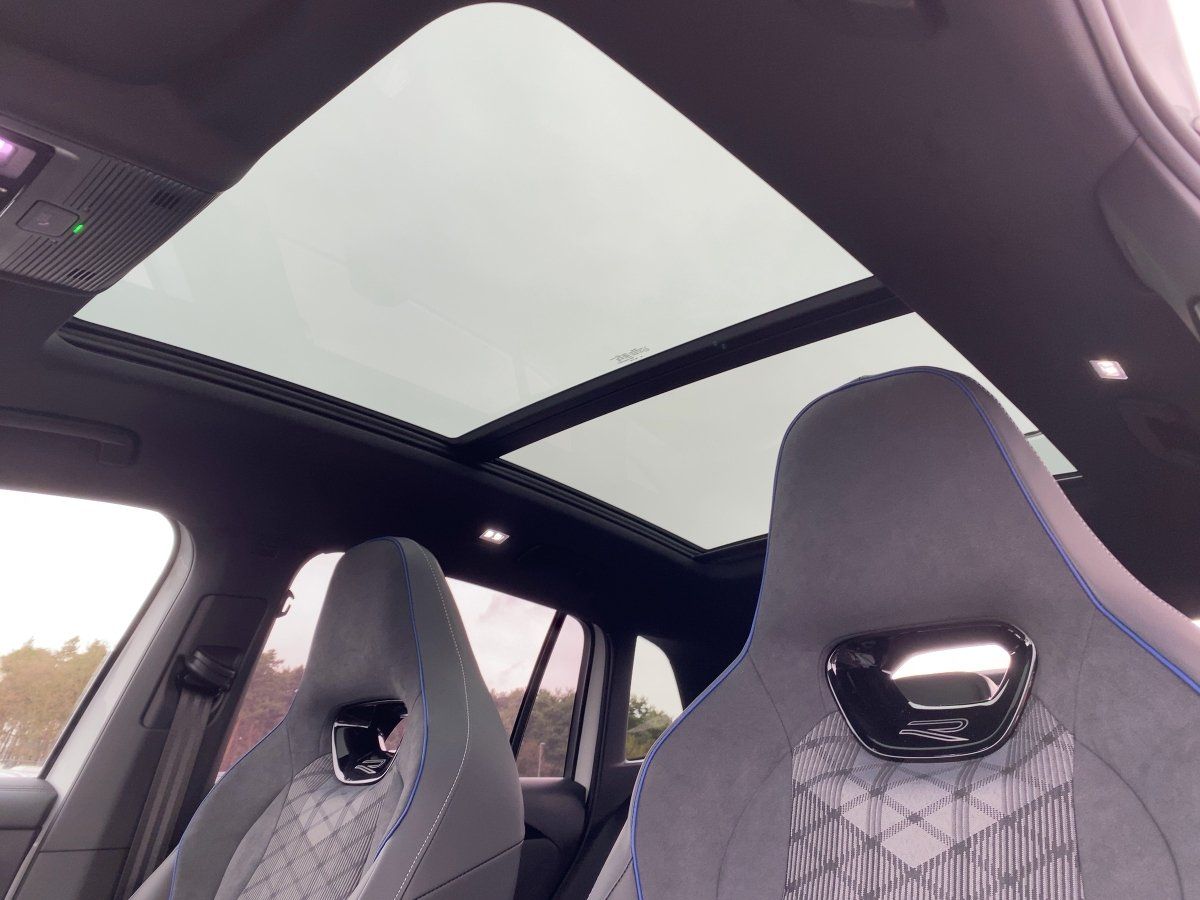 Fahrzeug autohaus mense Fahrzeugabbildung Volkswagen Tiguan TDI R-Line AHK Nav BlackStyle Pano eKlapp