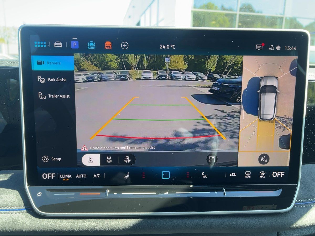 Fahrzeugabbildung Volkswagen Tiguan TDI 4M R-Line AHK Navi BlackStyle Pano HU