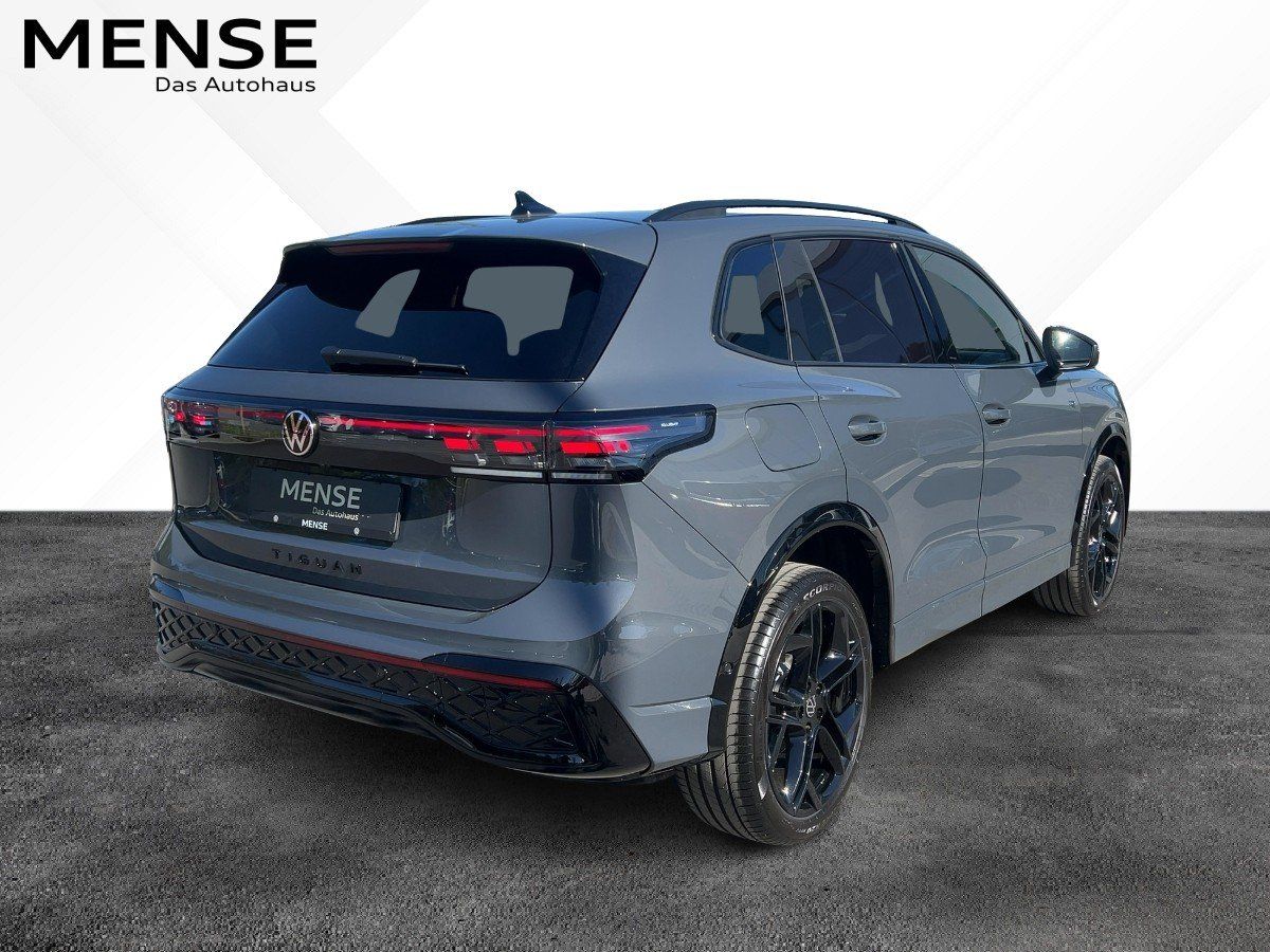 Fahrzeugabbildung Volkswagen Tiguan TDI 4M R-Line AHK Navi BlackStyle Pano HU