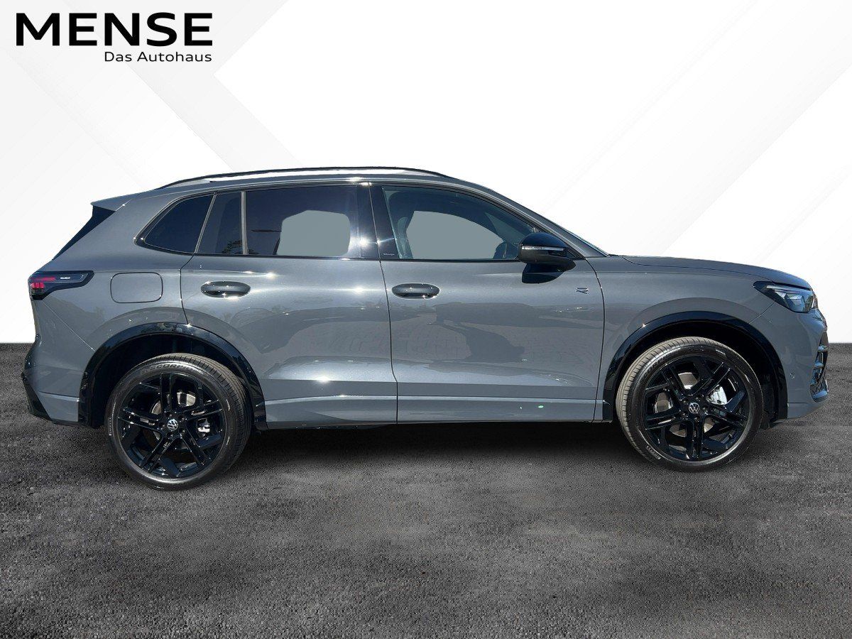 Fahrzeugabbildung Volkswagen Tiguan TDI 4M R-Line AHK Navi BlackStyle Pano HU