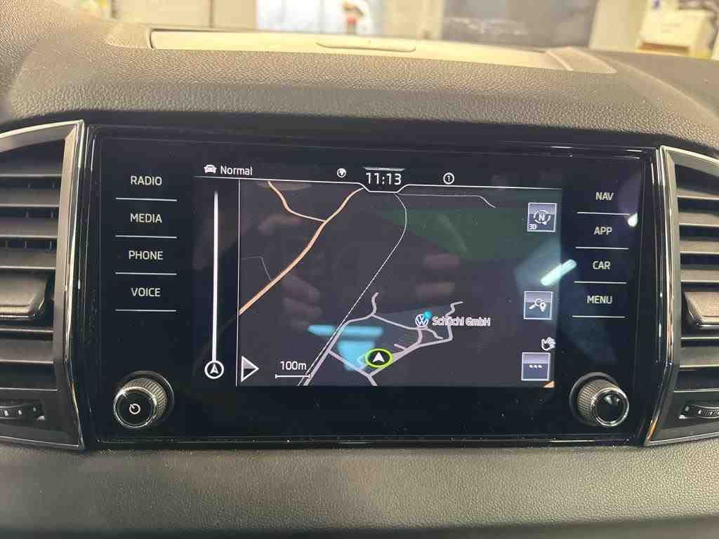 Fahrzeugabbildung SKODA Karoq 2.0 TDI Style AHK|4xSHZG|ACC|LED|Navi|PDC