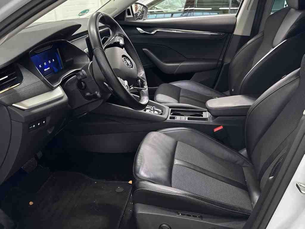 Fahrzeugabbildung SKODA Octavia Combi 2.0 TDI Style AHK|HUD|ACC|LED|Navi