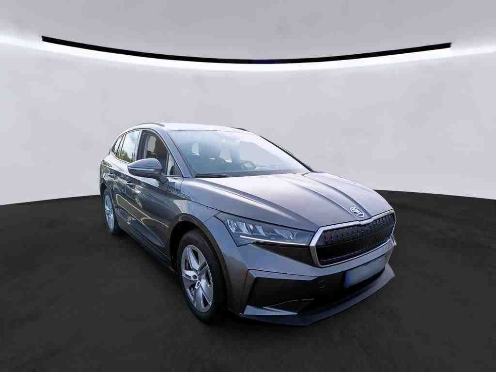 Fahrzeugabbildung SKODA Enyaq 50 Loft LED|VirtualCP|KlimaA|LaneAss|PDC