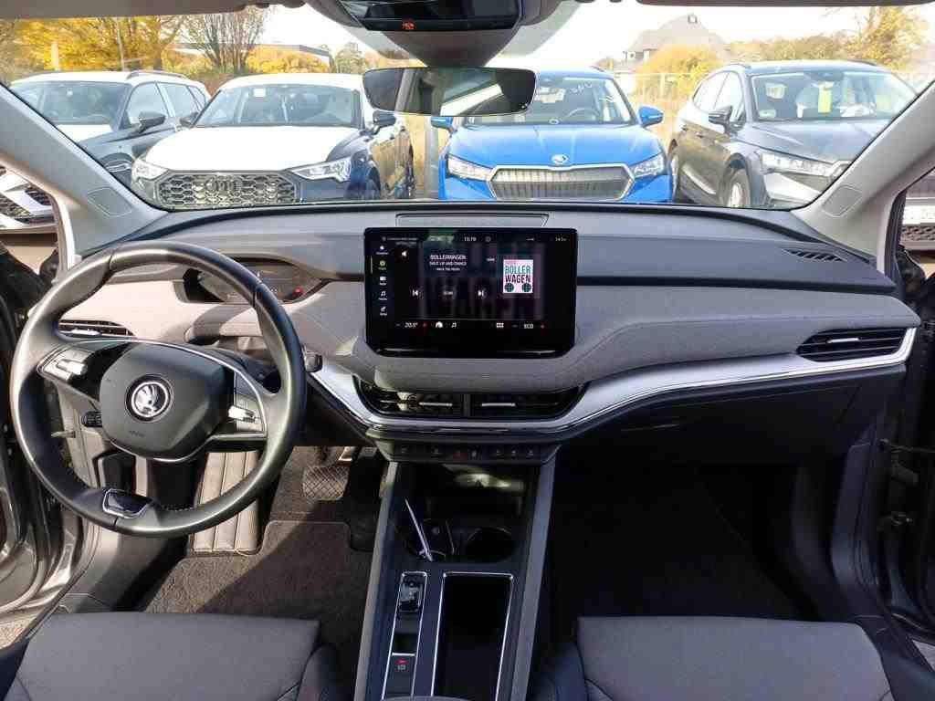 Fahrzeugabbildung SKODA Enyaq 50 Loft LED|VirtualCP|KlimaA|LaneAss|PDC