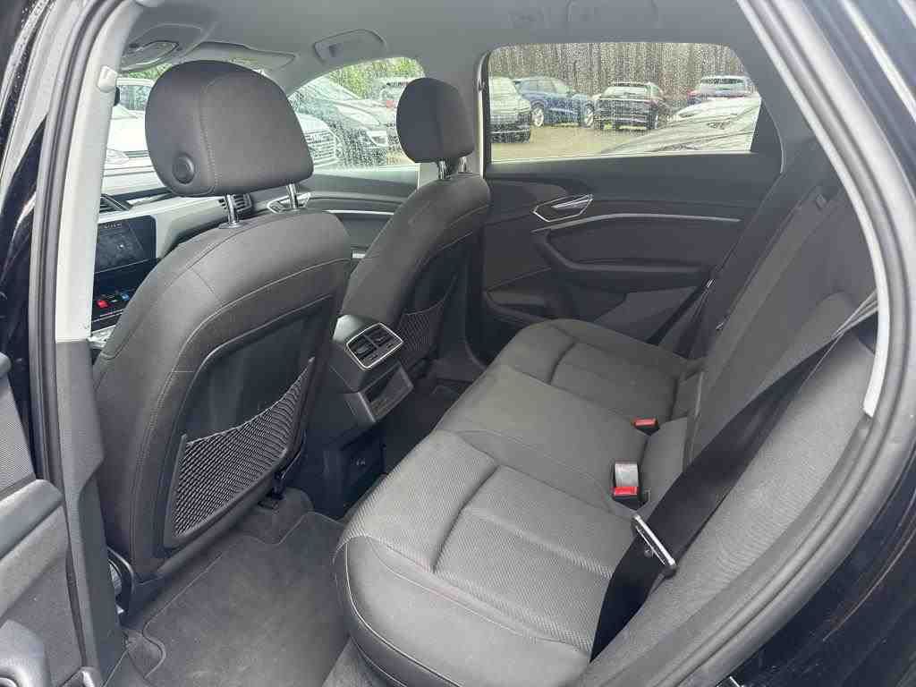 Fahrzeug autohaus mense Fahrzeugabbildung Audi e-tron 55 quattro Basis CarPlay|Luft|Standhzg|LM