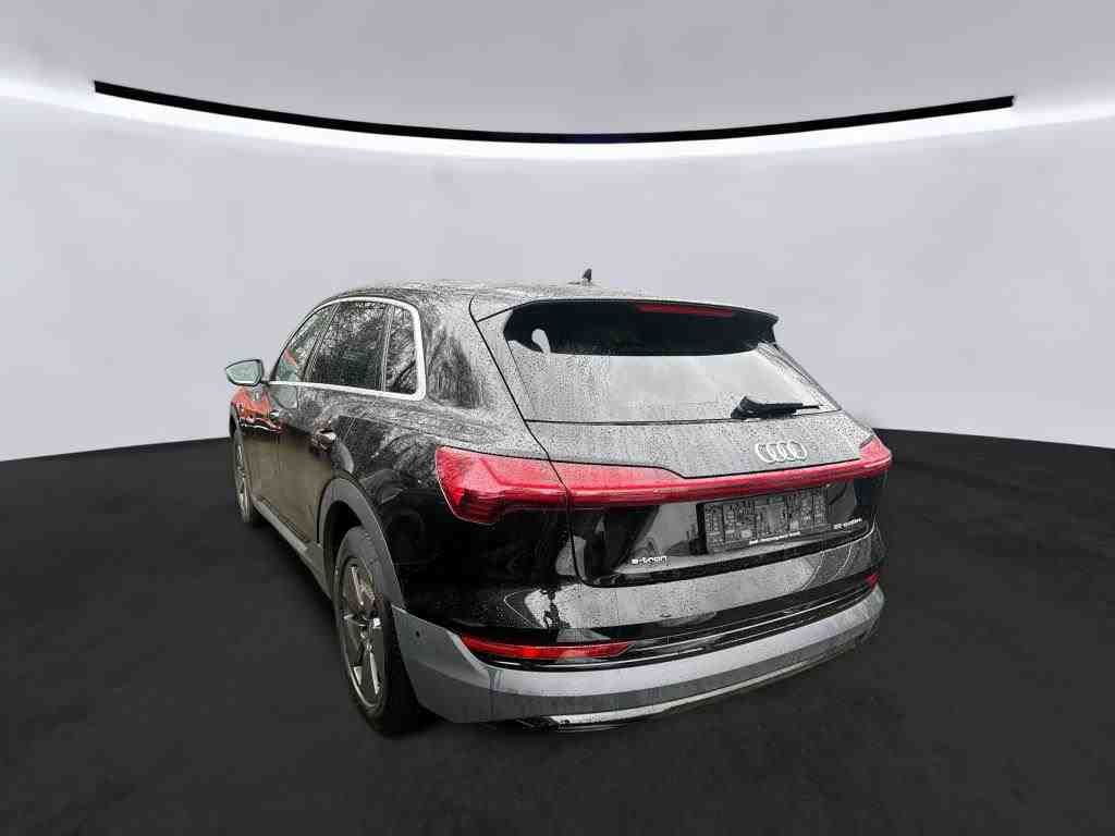 Fahrzeug autohaus mense Fahrzeugabbildung Audi e-tron 55 quattro Basis CarPlay|Luft|Standhzg|LM