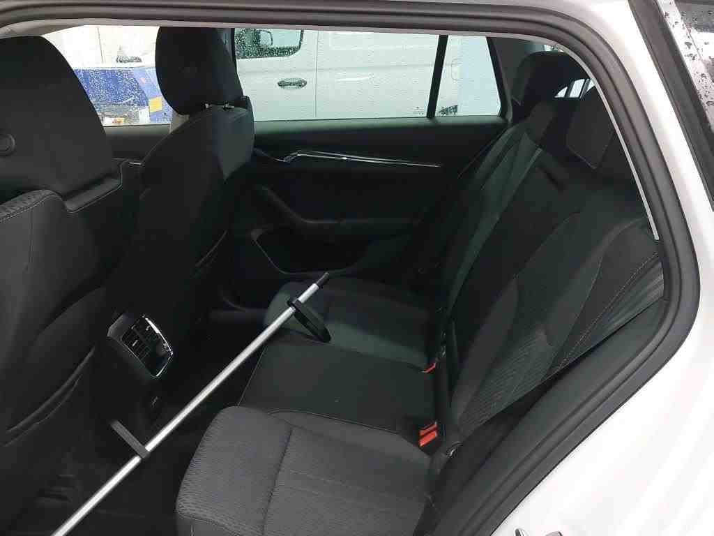 Fahrzeug autohaus mense Fahrzeugabbildung SKODA Octavia Combi 2.0 TDI Style HUD|ACC|LED|Navi|PDC