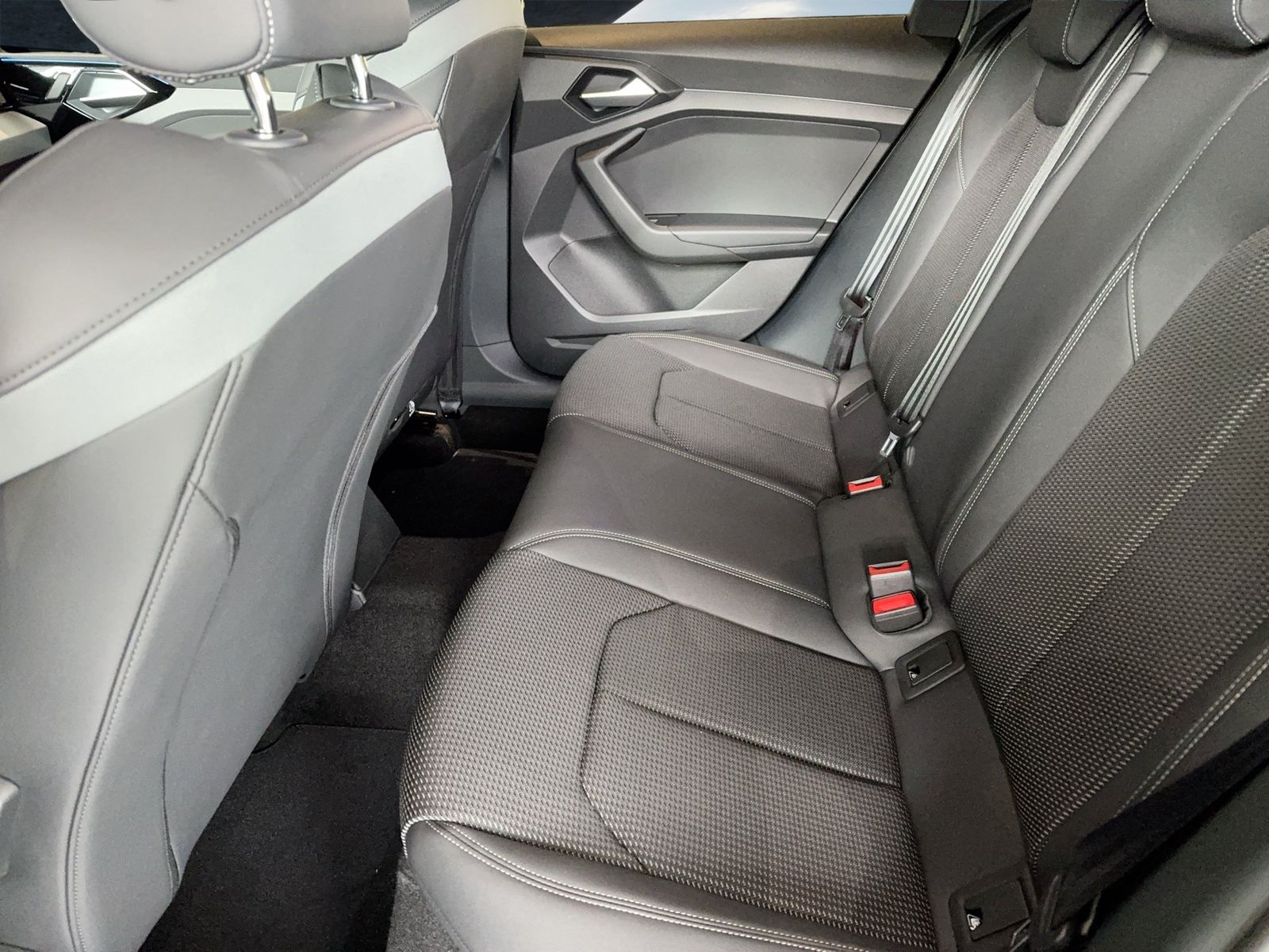 Fahrzeugabbildung Audi A1 Sportback S line 40TFSI S tronic |ACC|SpurH