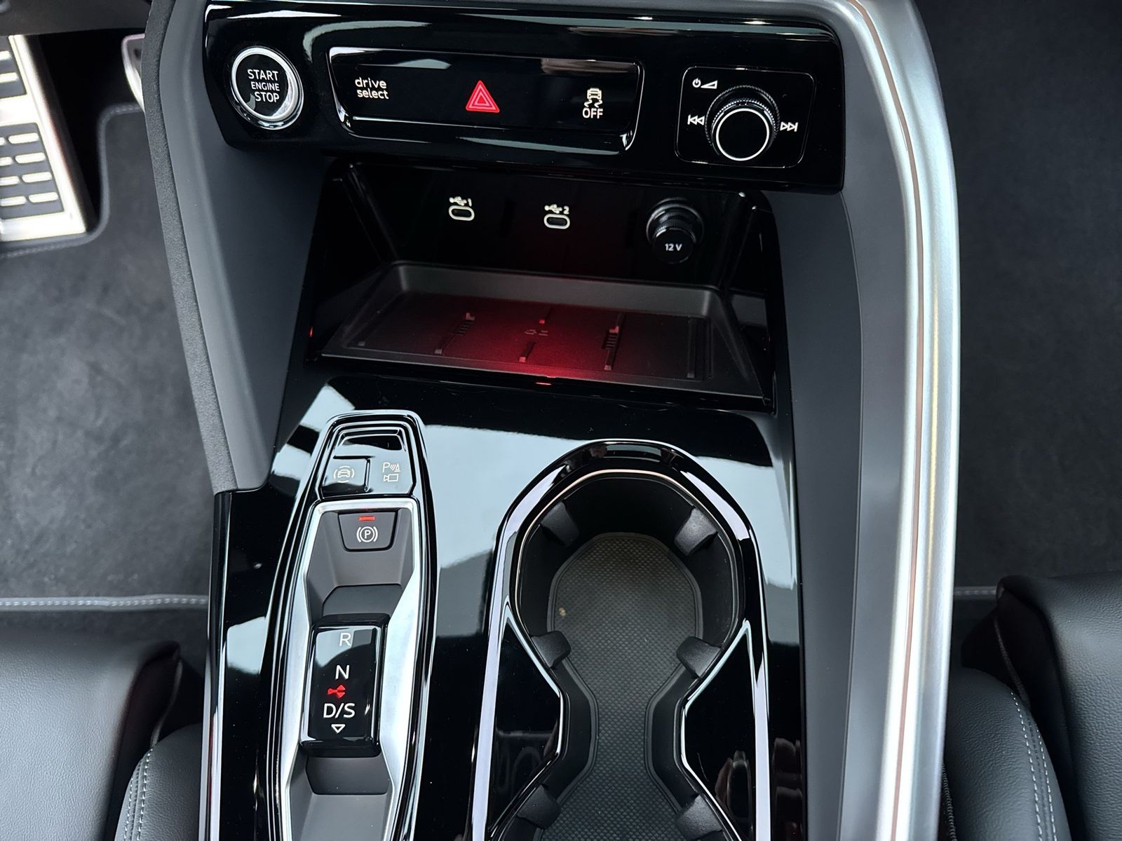 Fahrzeugabbildung Audi Q5 Sportback 40TDI Edition One B&O|AHK|Tech pro