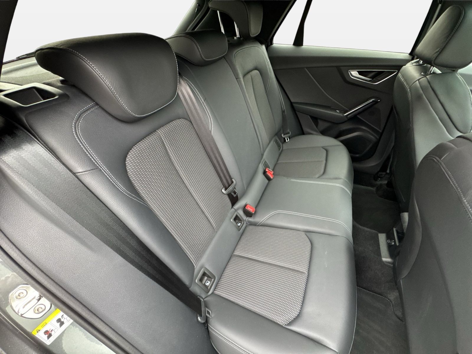 Fahrzeug autohaus mense Fahrzeugabbildung Audi Q2 35TFSI S Line Matrix|CarPlay|AHK|Pano|SD