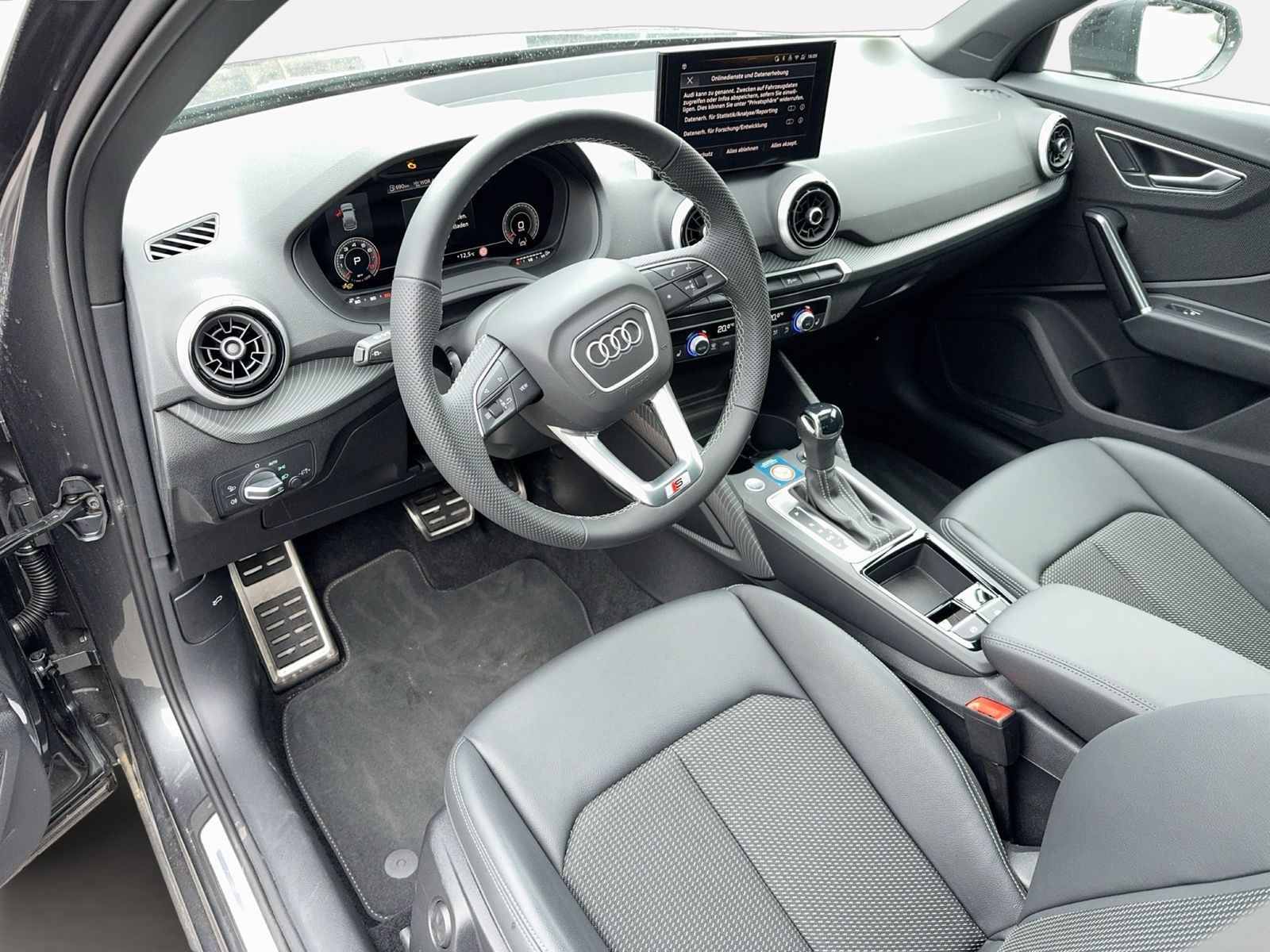 Fahrzeug autohaus mense Fahrzeugabbildung Audi Q2 35TFSI S Line Matrix|CarPlay|AHK|Pano|SD