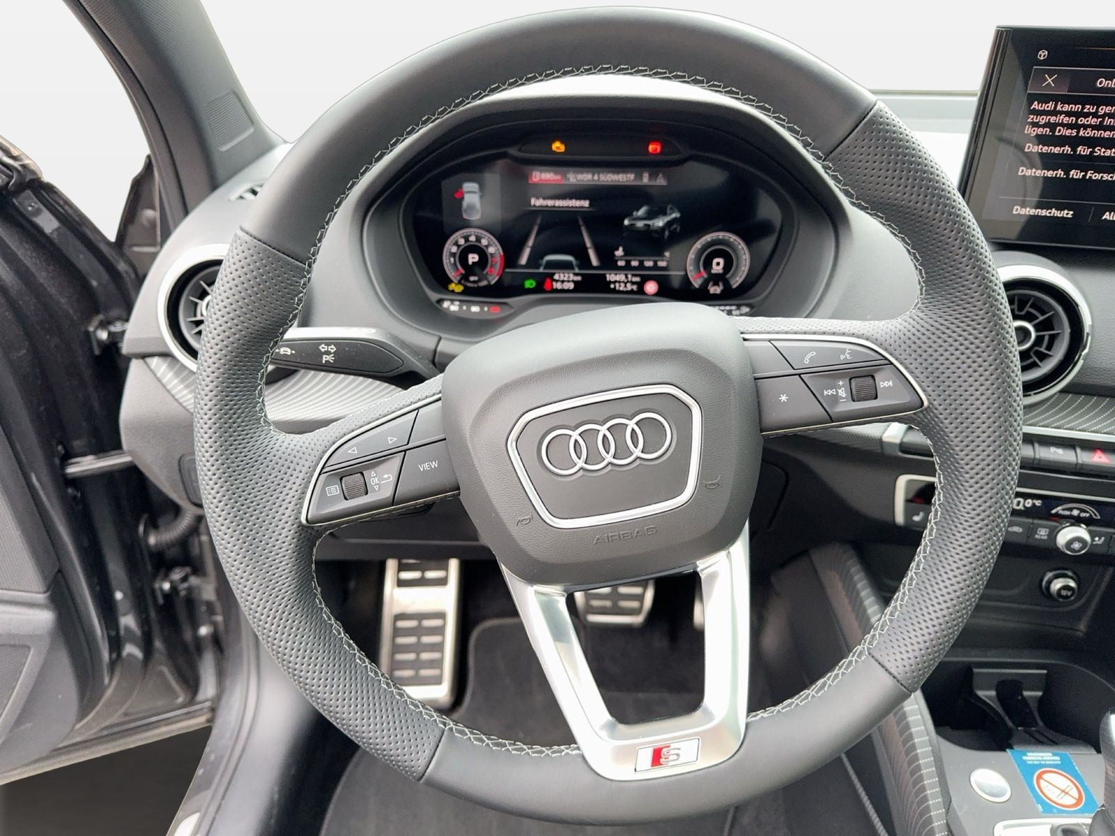 Fahrzeug autohaus mense Fahrzeugabbildung Audi Q2 35TFSI S Line Matrix|CarPlay|AHK|Pano|SD