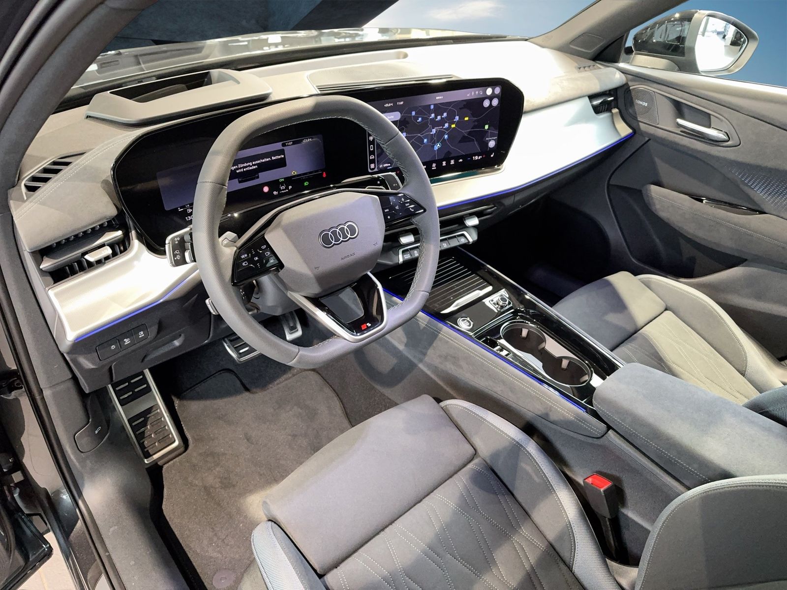 Fahrzeugabbildung Audi Q3 SUV TFSI 195 kW S tronic DigiMatrix|Sonos|Pan