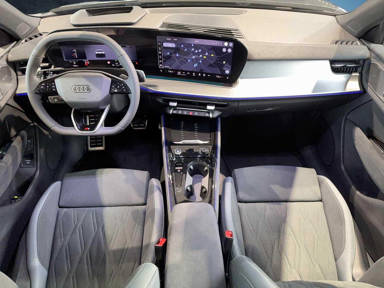 Fahrzeugabbildung Audi Q3 SUV TFSI 195 kW S tronic DigiMatrix|Sonos|Pan