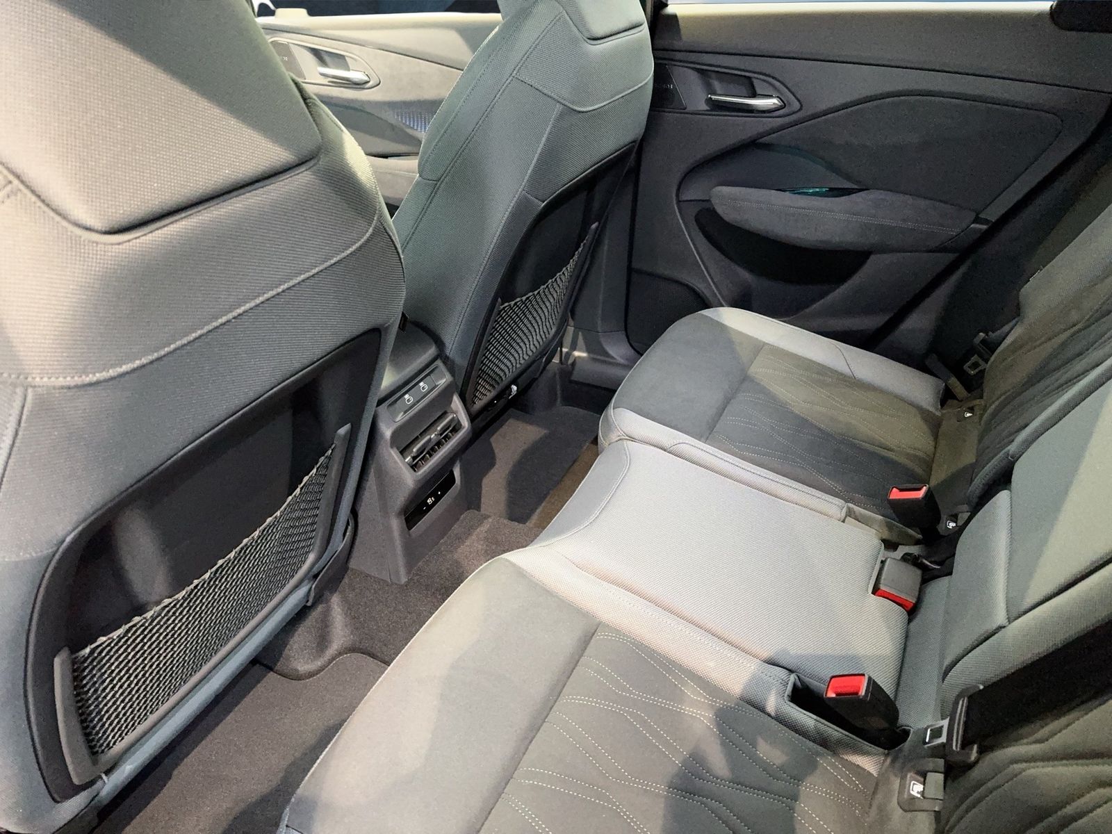 Fahrzeugabbildung Audi Q3 SUV TFSI 195 kW S tronic DigiMatrix|Sonos|Pan