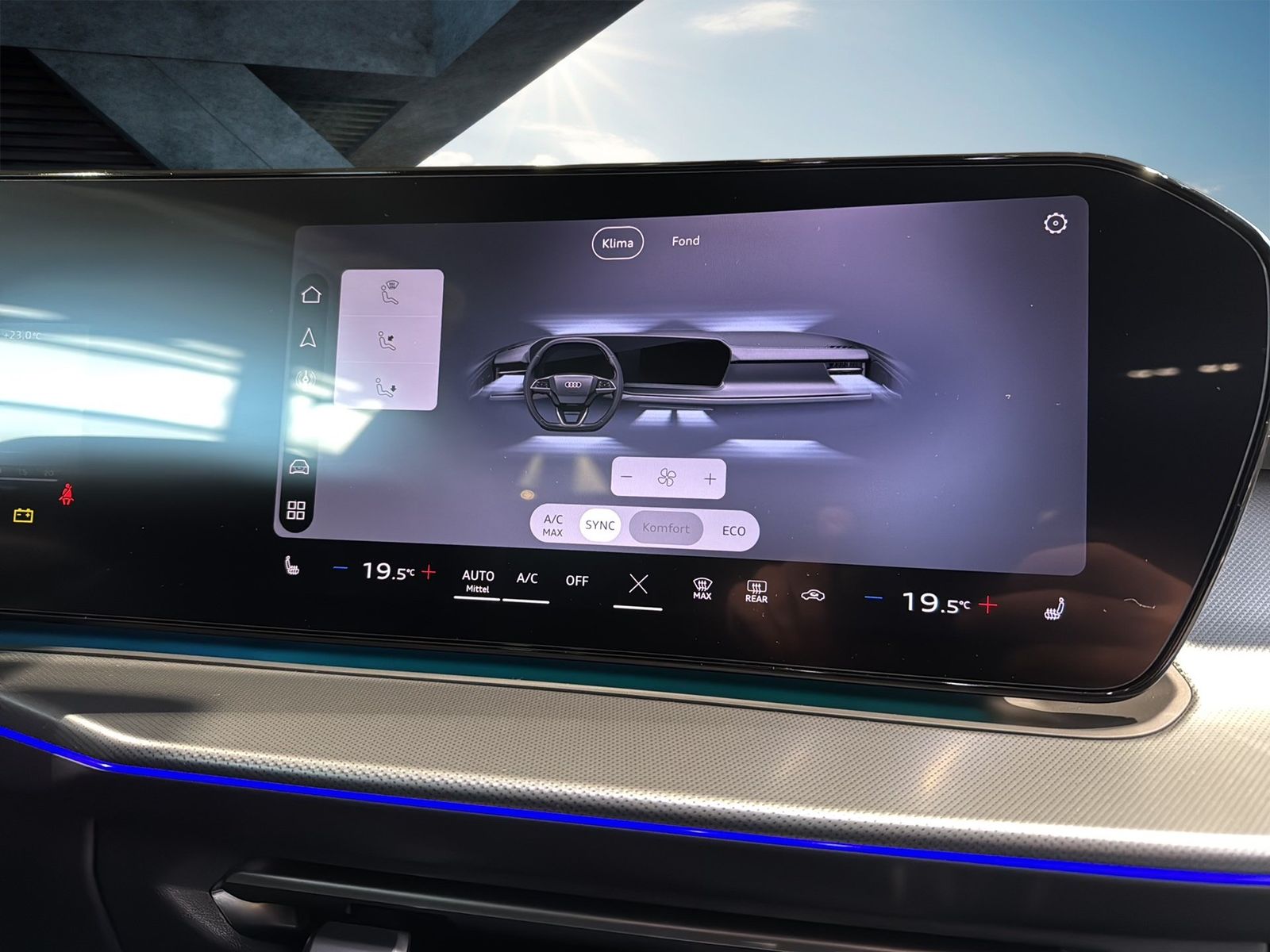 Fahrzeugabbildung Audi Q3 SUV TFSI 195 kW S tronic DigiMatrix|Sonos|Pan