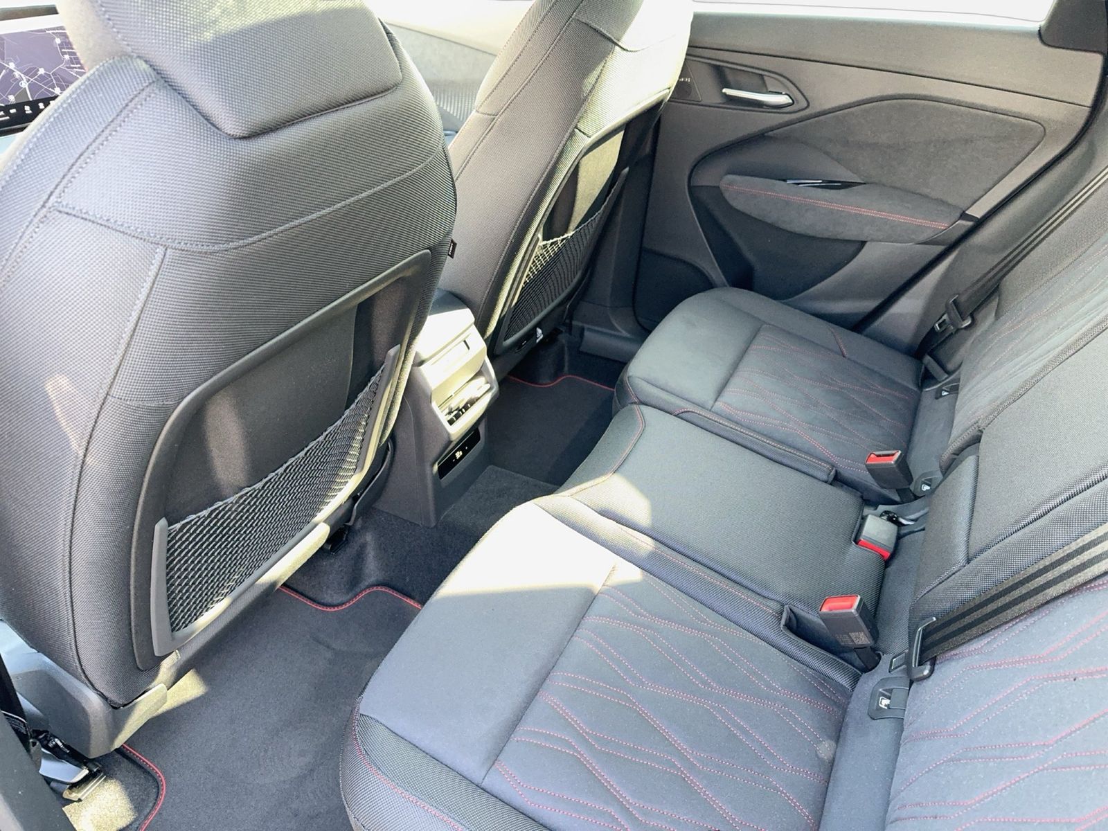 Fahrzeugabbildung Audi Q3 SUV e-hybrid S tronic Matrix|Sonos|TechPro|AH