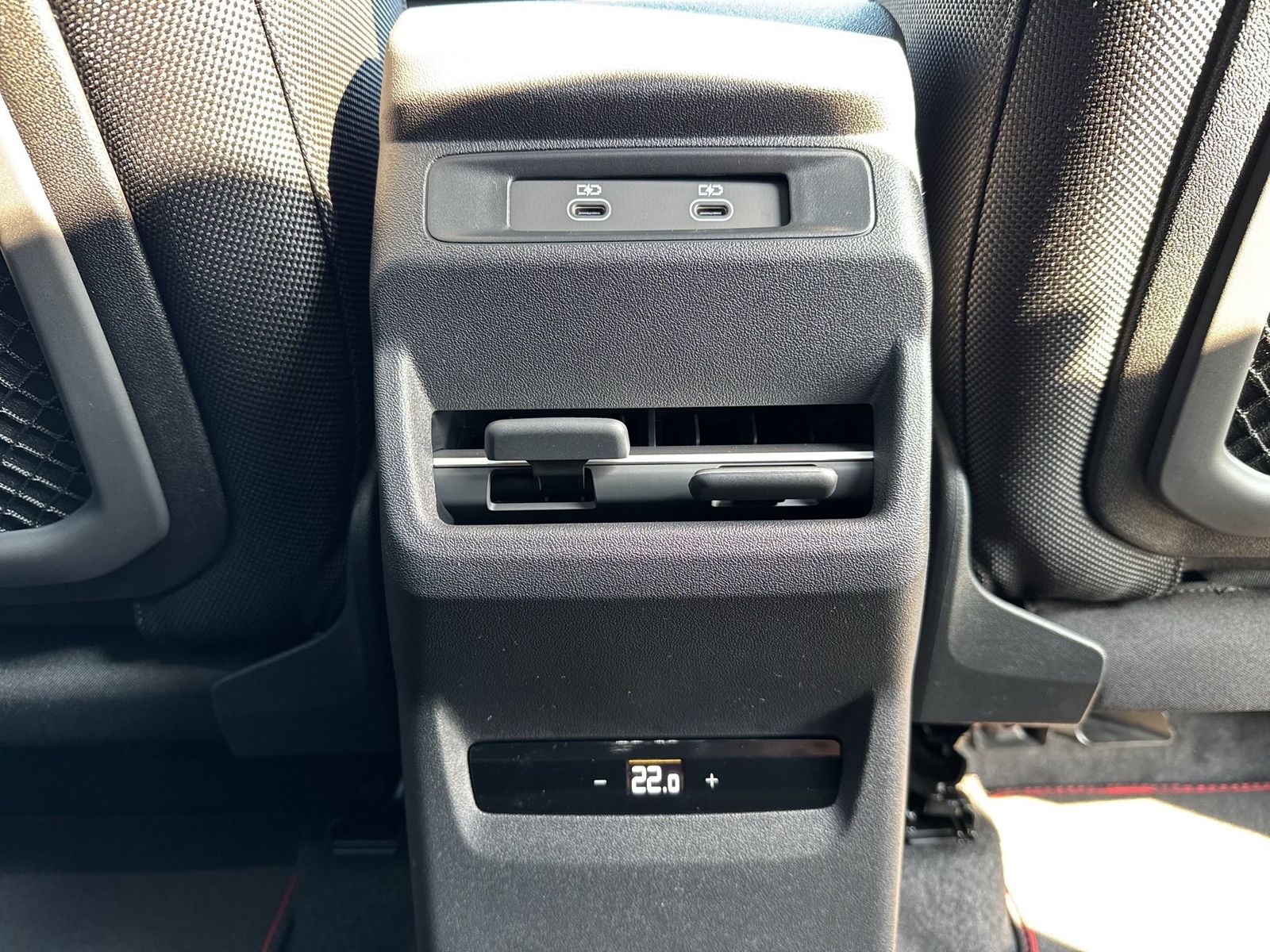 Fahrzeugabbildung Audi Q3 SUV e-hybrid S tronic Matrix|Sonos|TechPro|AH