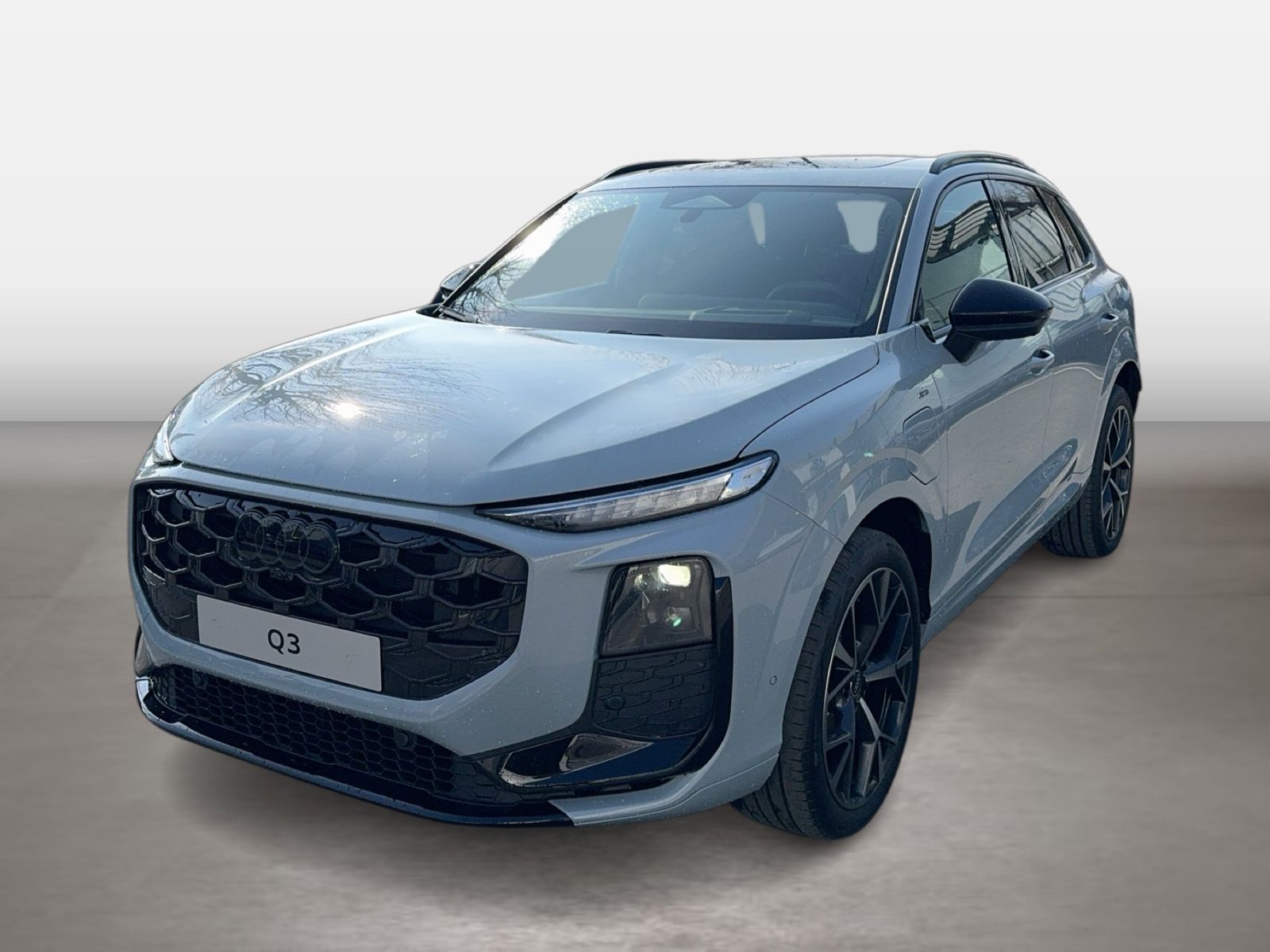 Fahrzeugabbildung Audi Q3 SUV e-hybrid S tronic Matrix|Sonos|TechPro|AH
