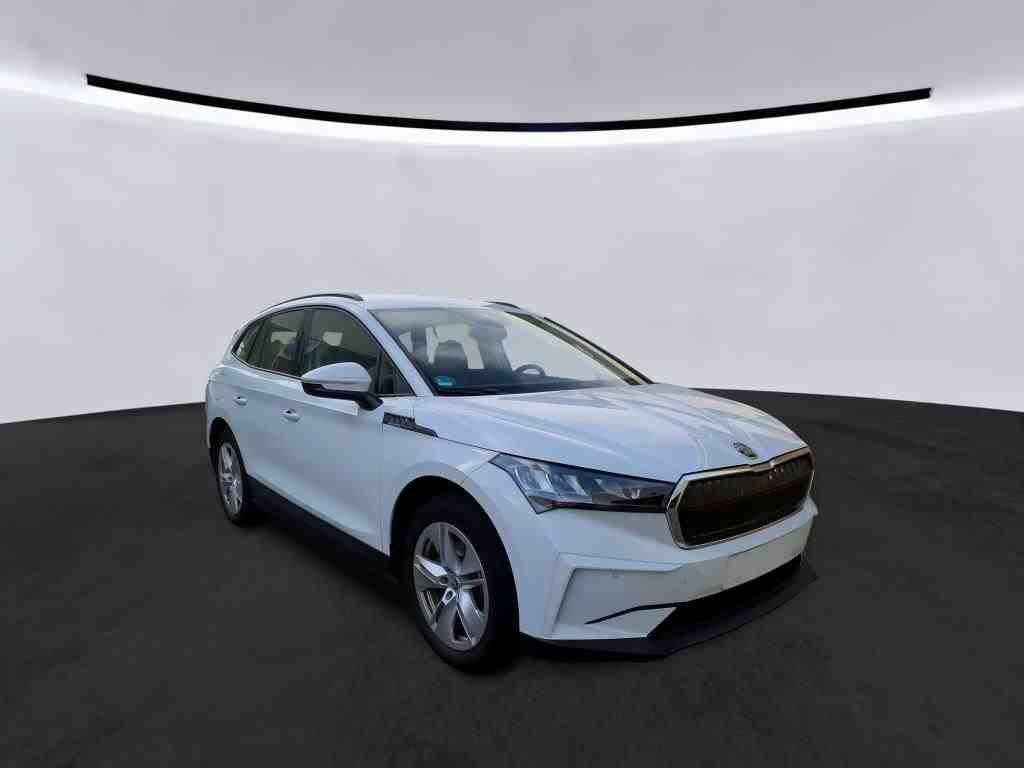 Fahrzeugabbildung SKODA Enyaq 50 Loft LED|VirtualCP|KlimaA|LaneAss|PDC