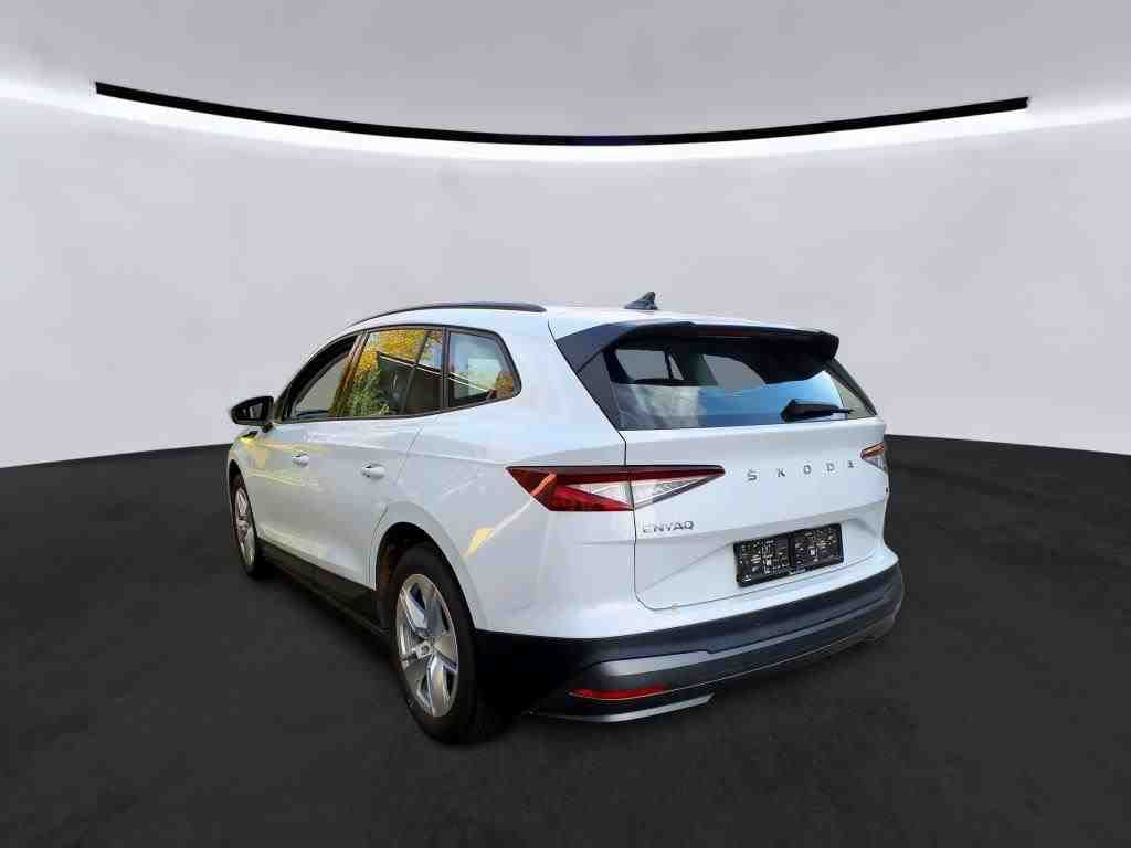 Fahrzeugabbildung SKODA Enyaq 50 Loft LED|VirtualCP|KlimaA|LaneAss|PDC