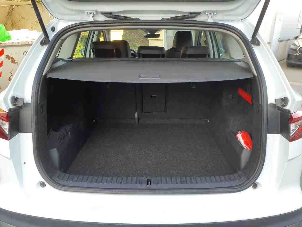 Fahrzeugabbildung SKODA Enyaq 50 Loft LED|VirtualCP|KlimaA|LaneAss|PDC