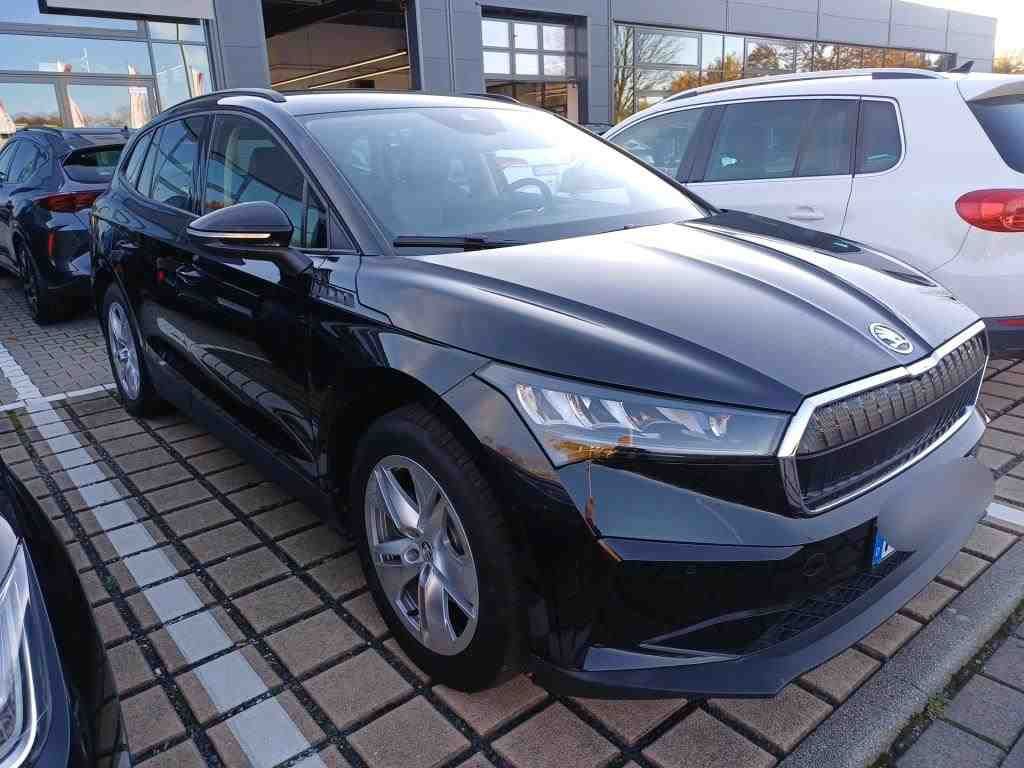 Fahrzeugabbildung SKODA Enyaq 50 Loft LED|VirtualCP|KlimaA|LaneAss|PDC