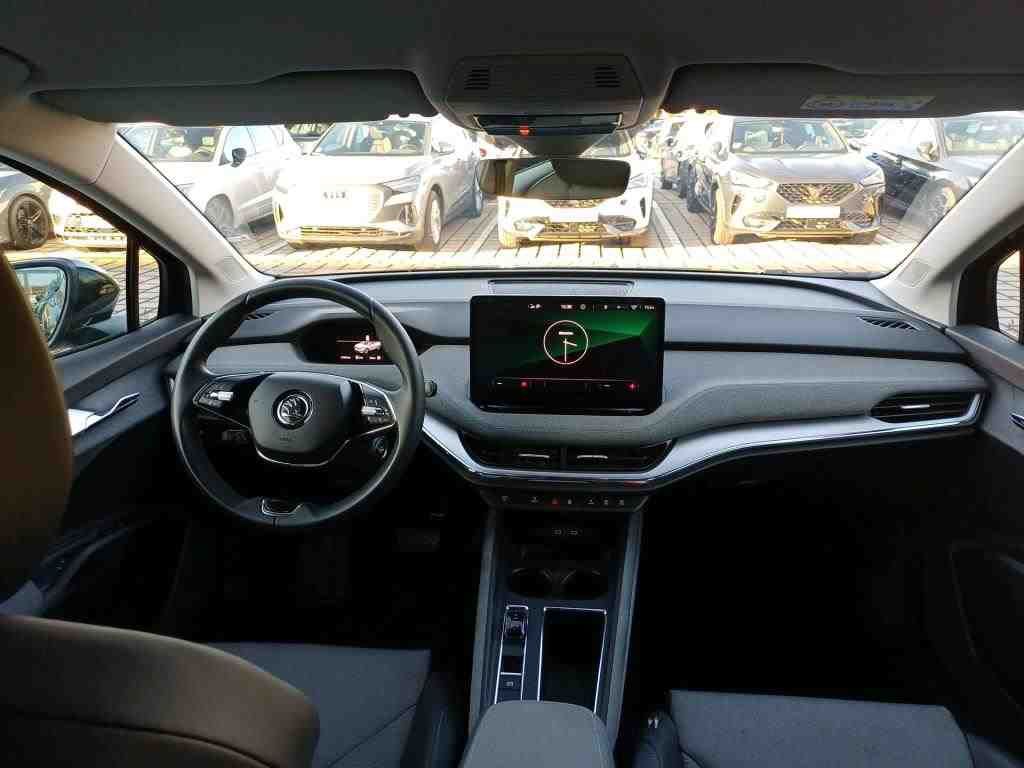 Fahrzeugabbildung SKODA Enyaq 50 Loft LED|VirtualCP|KlimaA|LaneAss|PDC