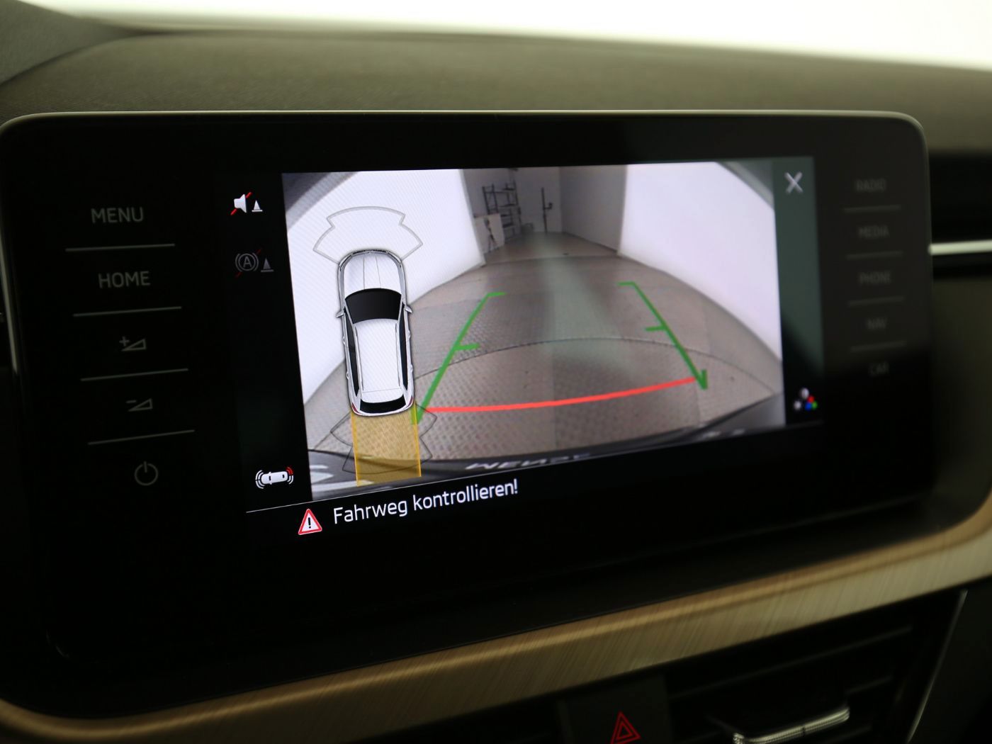 Fahrzeugabbildung SKODA Kamiq 1.0 TSI Style LED|Navi|VirtualCP|Kamera|LM