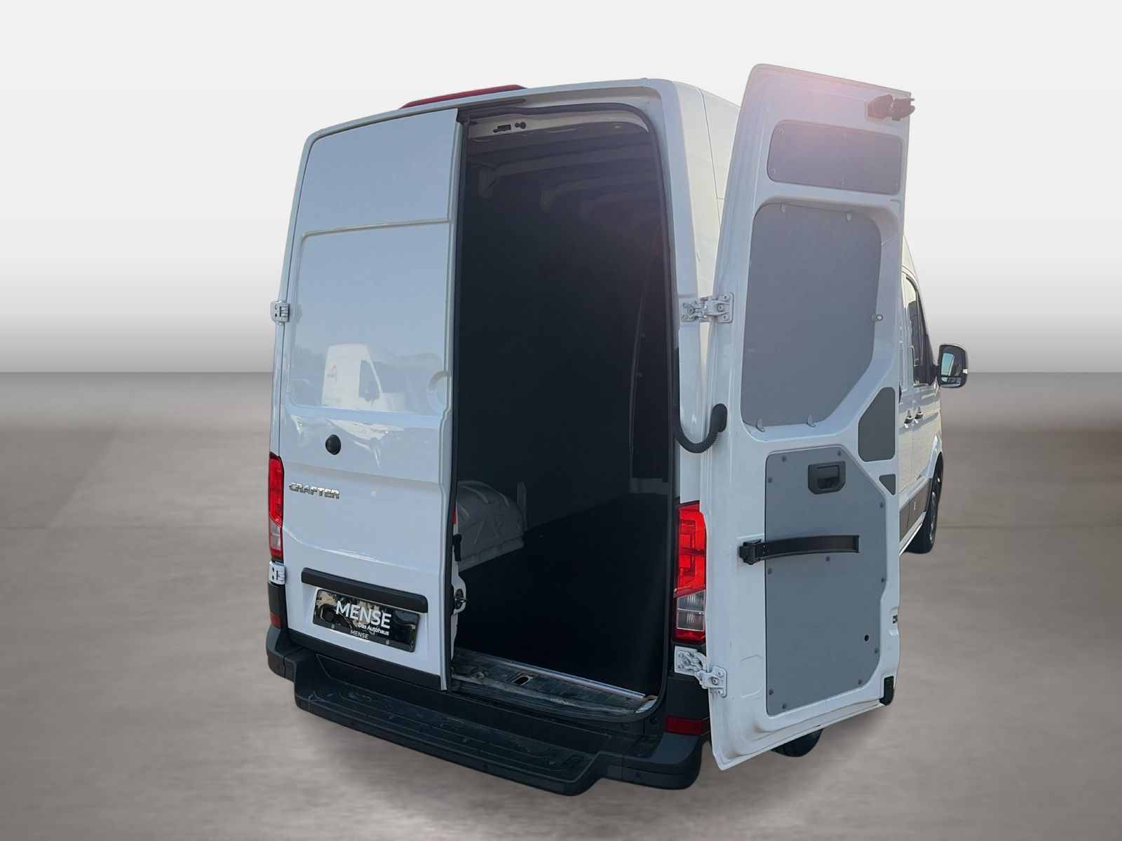 Fahrzeugabbildung Volkswagen Crafter 35 2.0 TDI Kasten FWD mittellang Hochdac