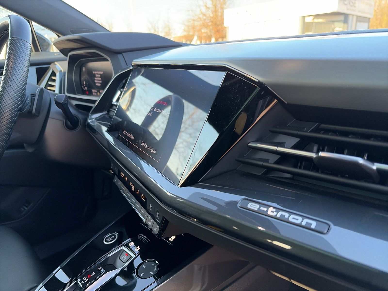 Fahrzeug autohaus mense Fahrzeugabbildung Audi Q4 Sportback e-tron 40 S line Matrix|Pano|ACC|LM