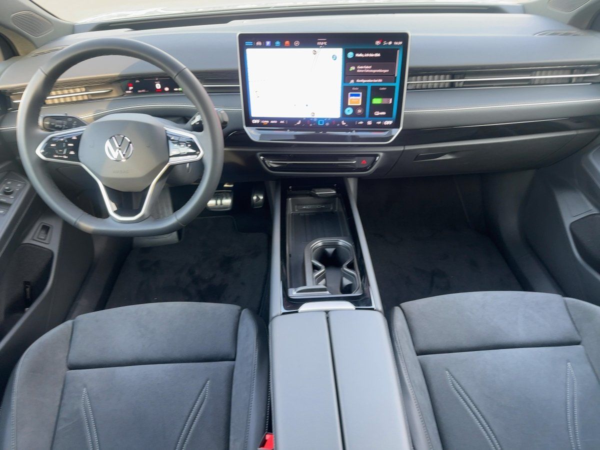 Fahrzeugabbildung Volkswagen ID.7 Tourer Pro 77 kWh AHK BlackStyle Navi 360°