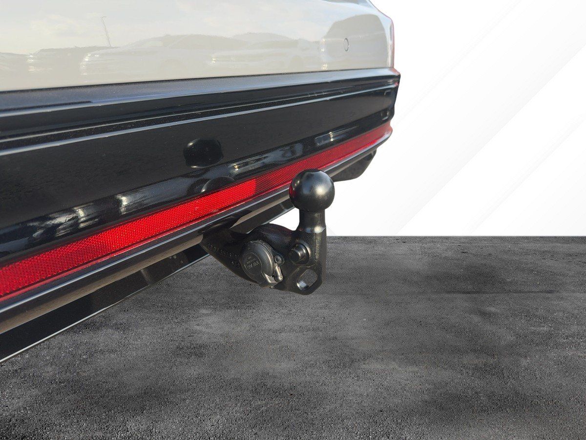 Fahrzeugabbildung Volkswagen ID.7 Tourer Pro 77 kWh AHK BlackStyle Navi 360°