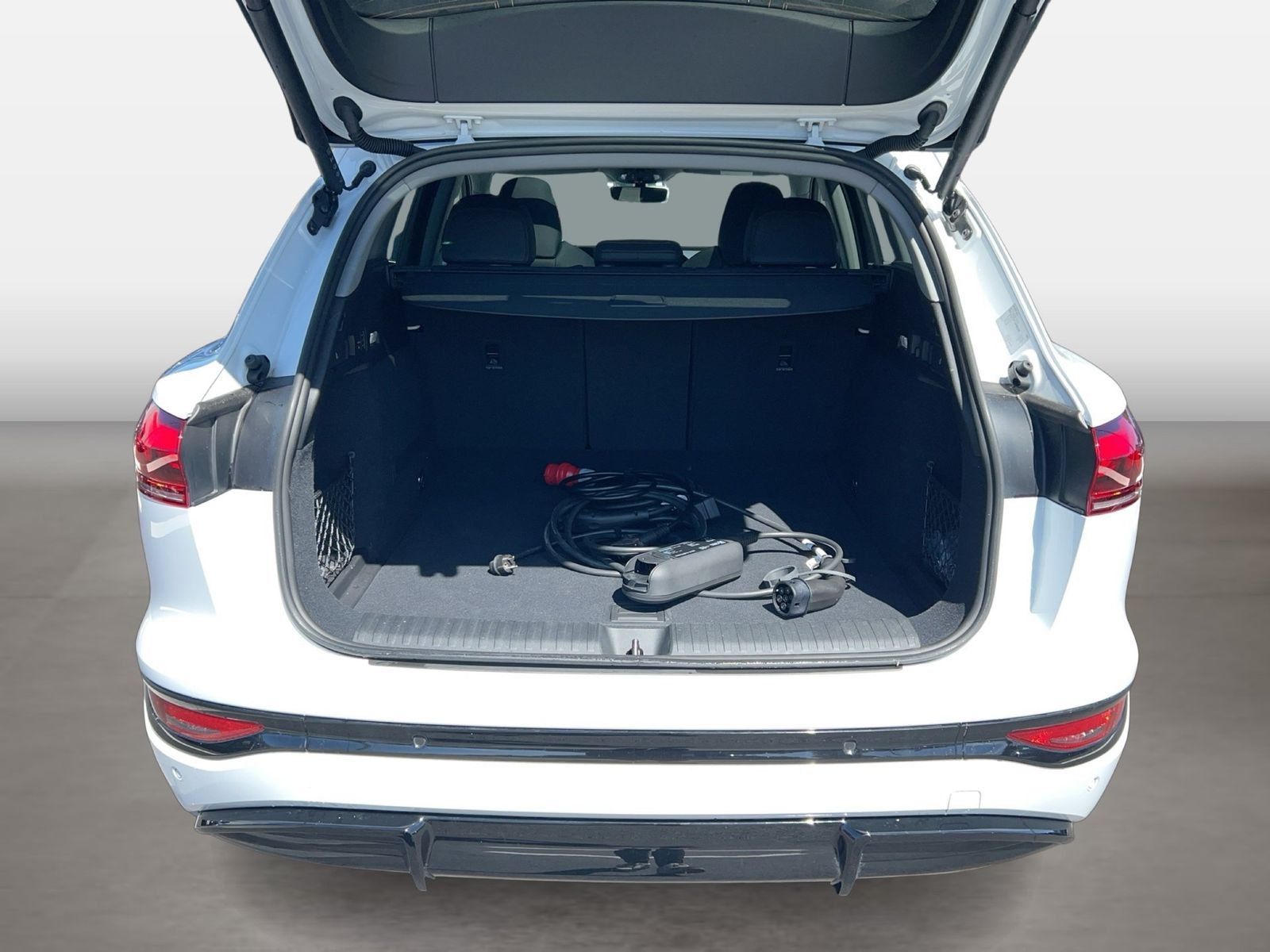 Fahrzeug autohaus mense Fahrzeugabbildung Audi Q6 e-tron performance S line AHK|HUD|Luft