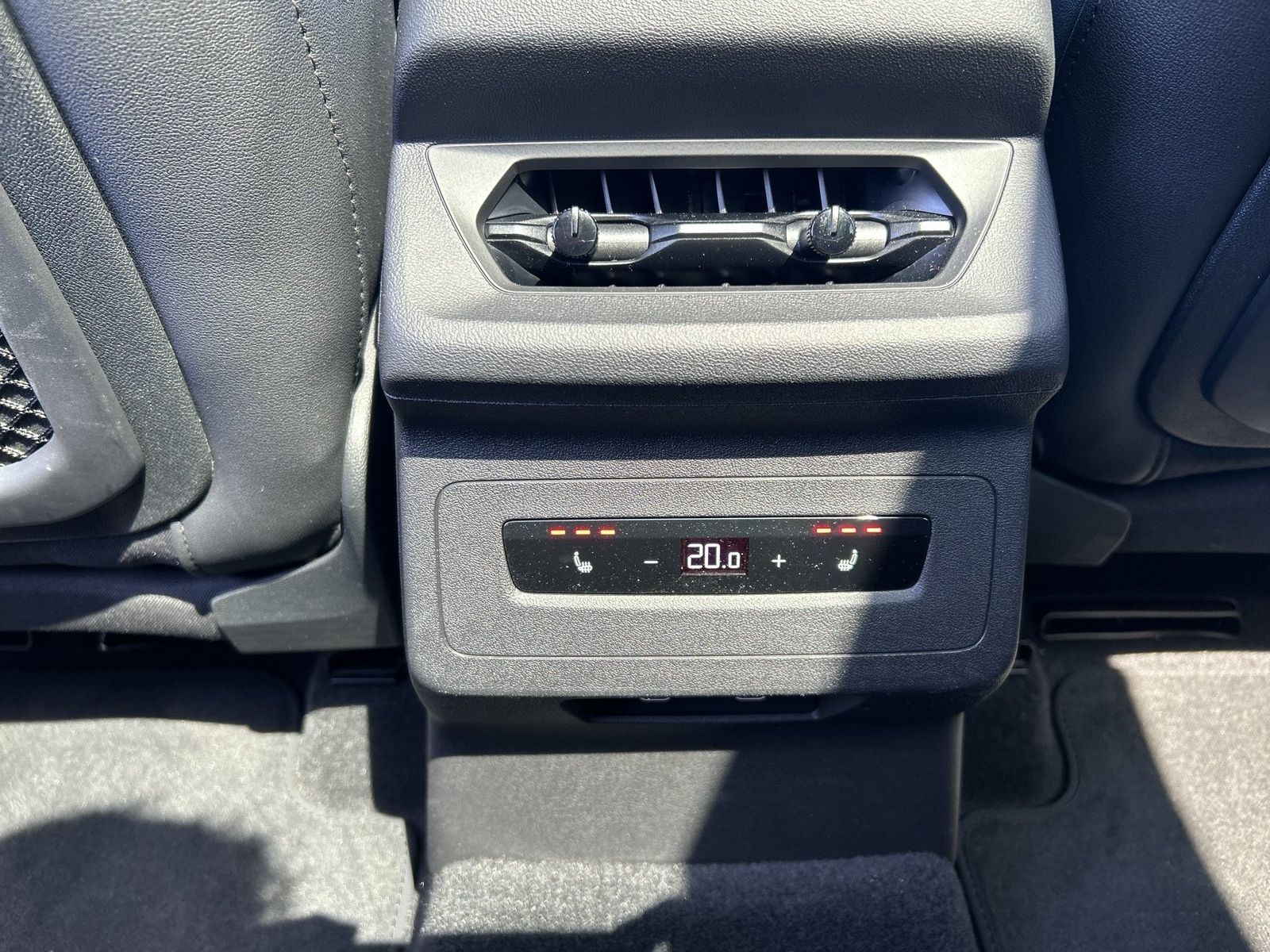 Fahrzeug autohaus mense Fahrzeugabbildung Audi Q6 e-tron performance S line AHK|HUD|Luft